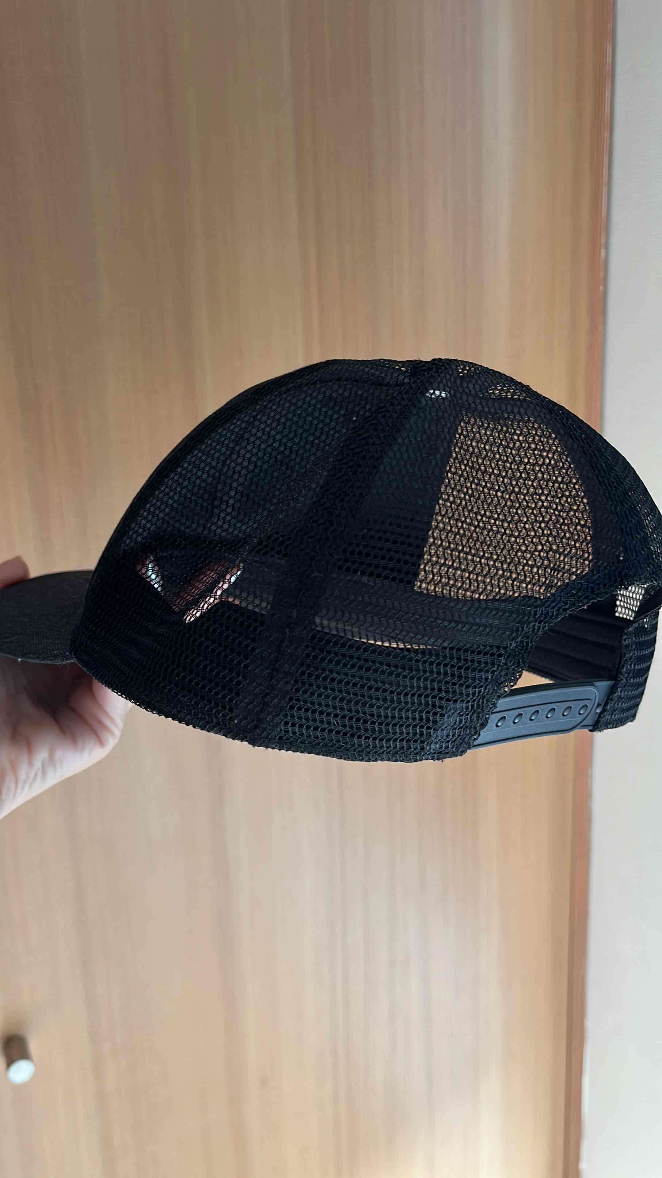 Gorra negra Patagonia - miniatura 3