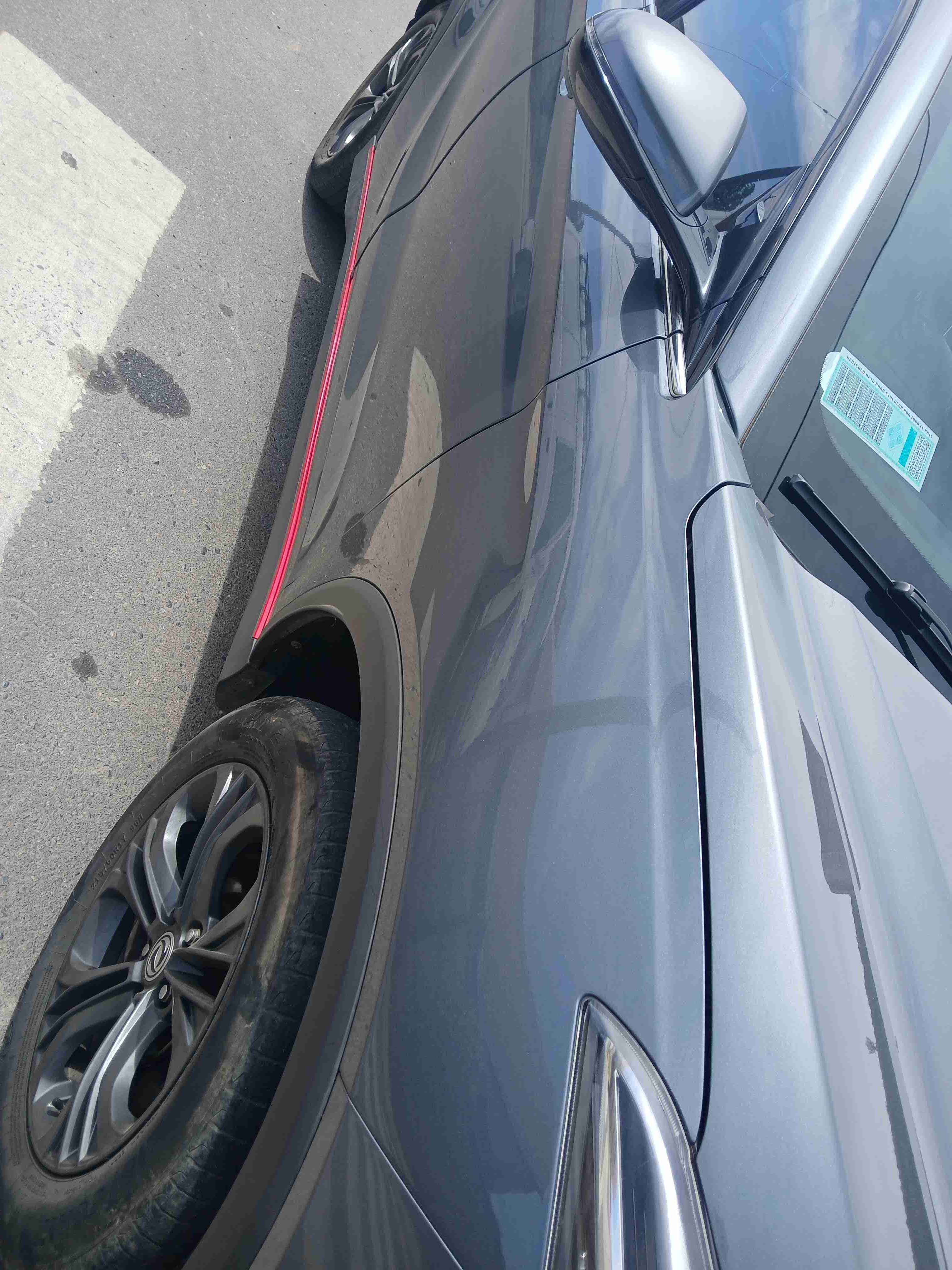 Auto SUV gris en buen estado - 1