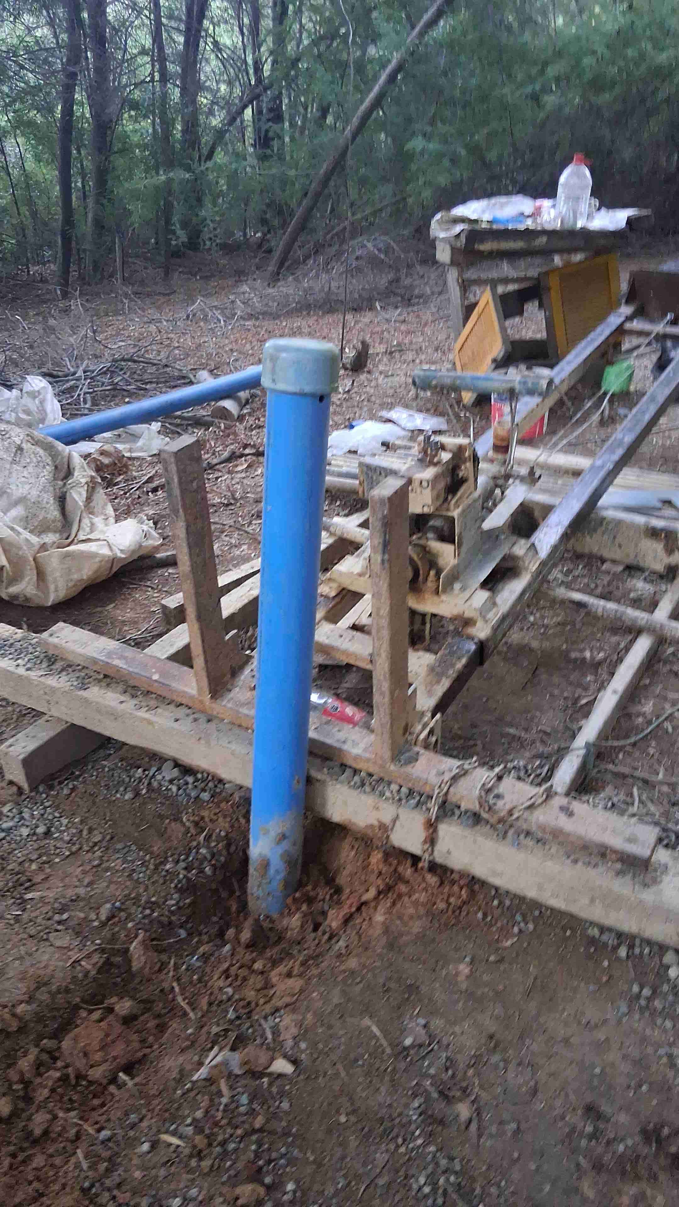 PUNTERA PARA EXTRAER AGUA DE LA TIERRA - miniatura 2