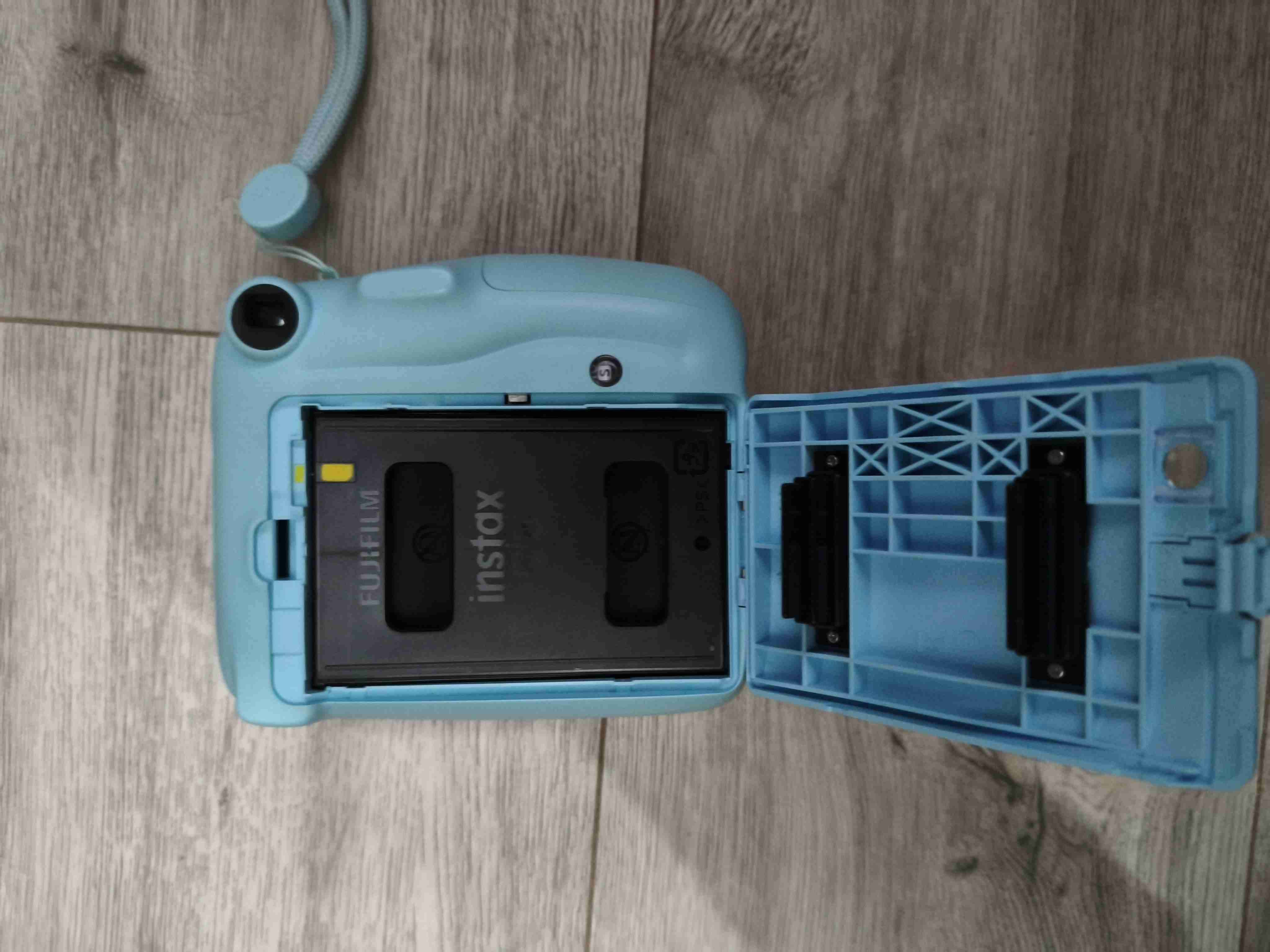 Cámara instantánea instax mini 11. - 2