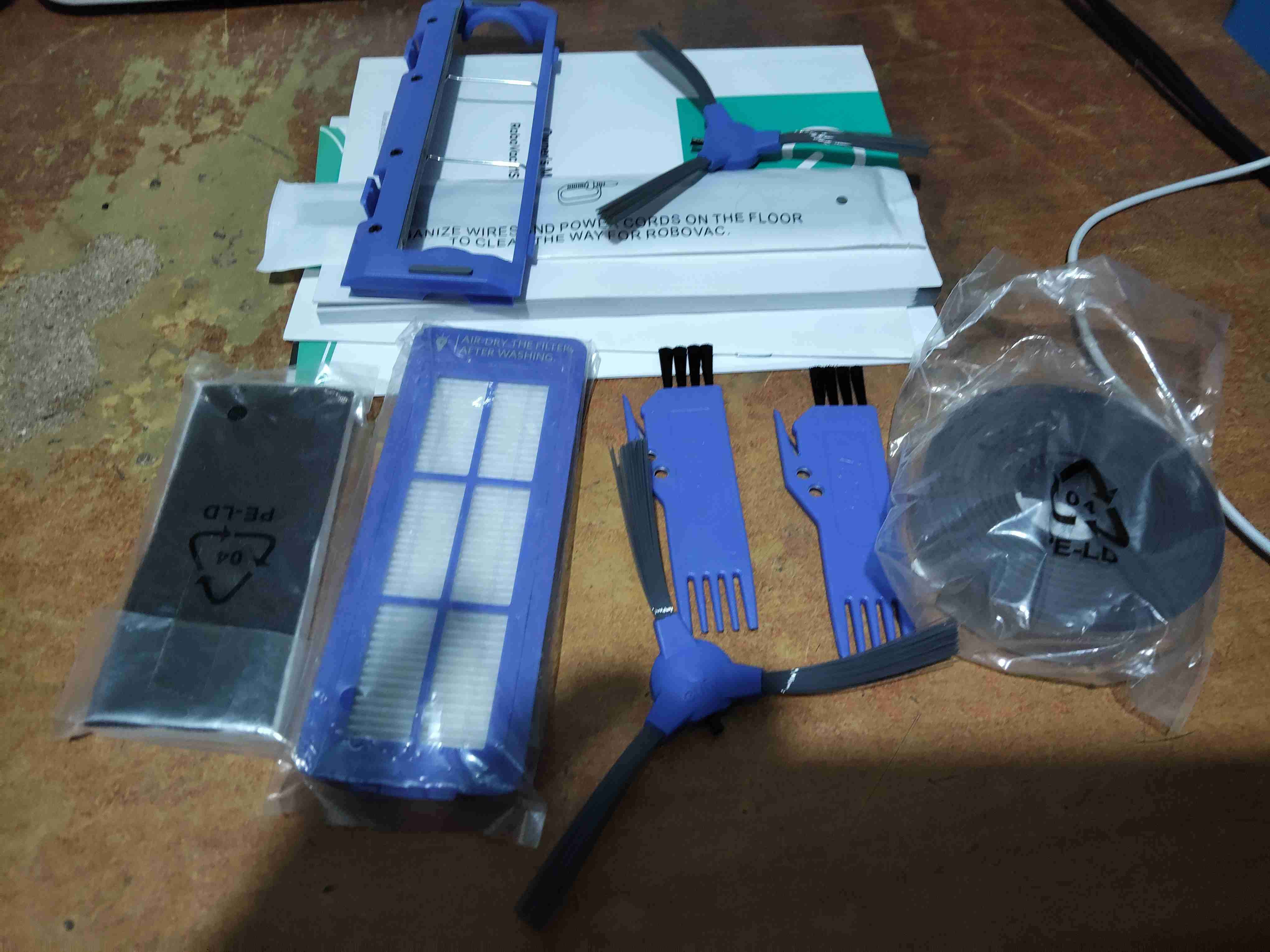 Robot aspirador Eufy RoboVac - 4