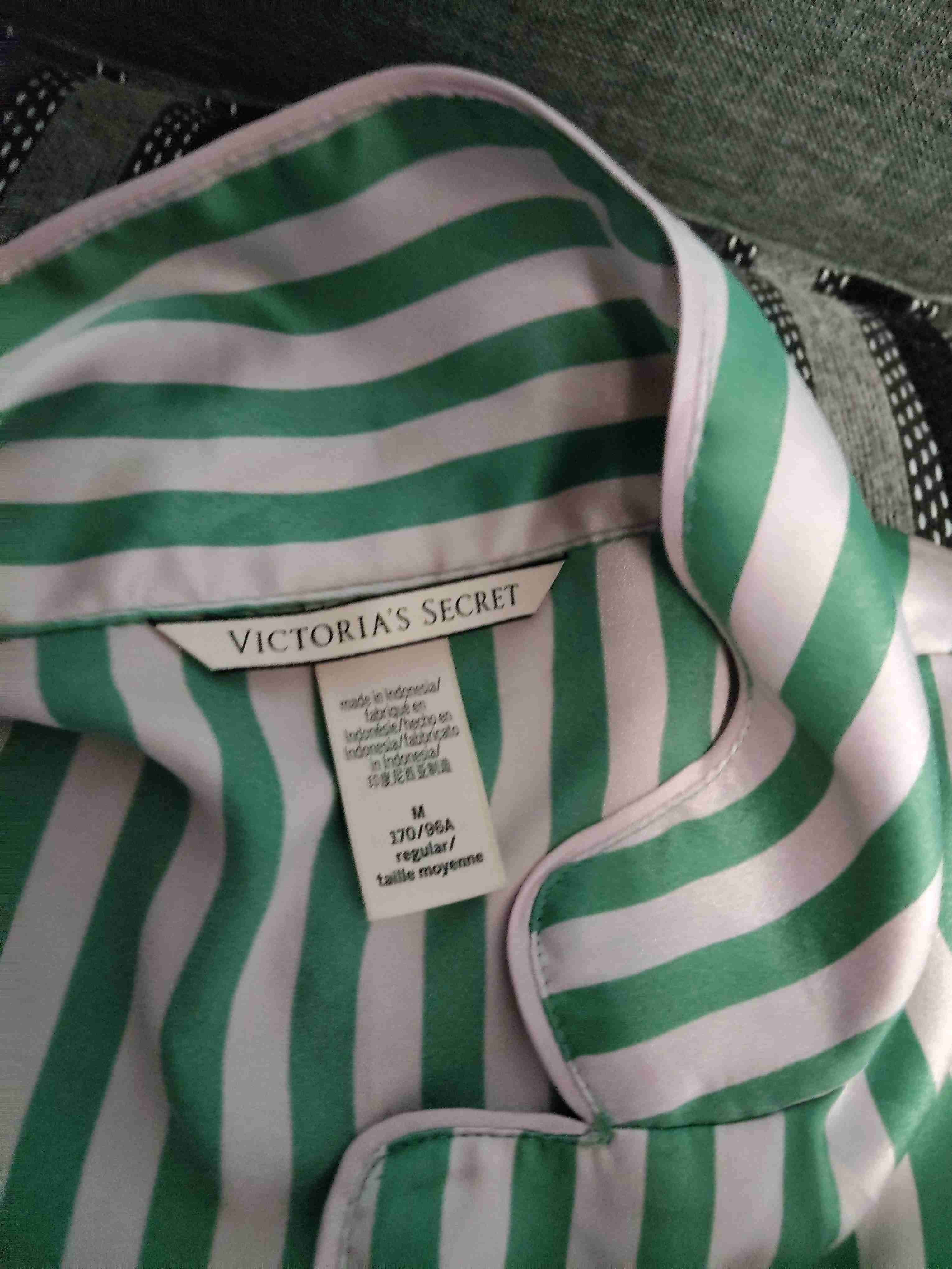 Pijama rayado Victoria's Secret - miniatura 1