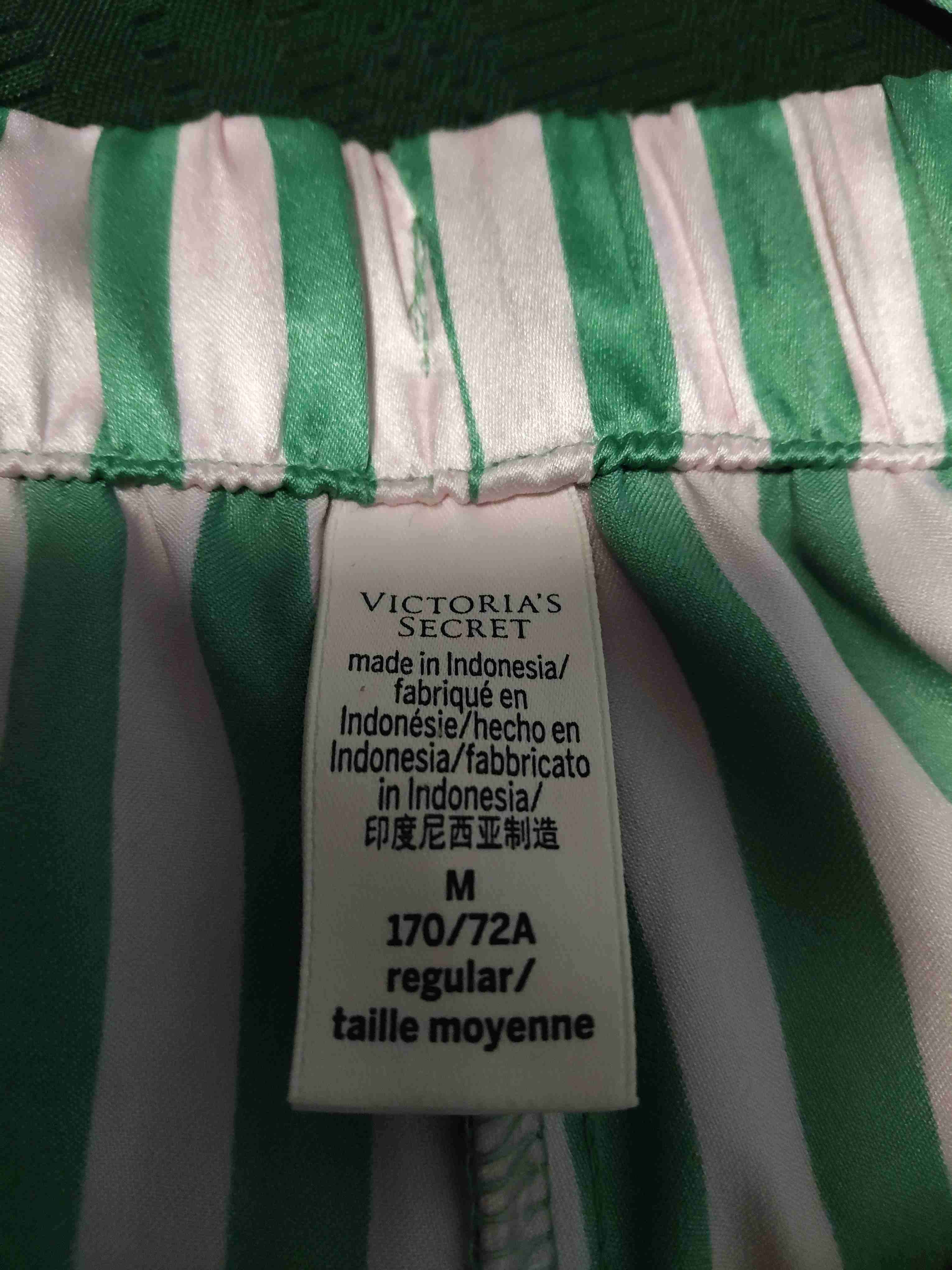 Pijama rayado Victoria's Secret - miniatura 3