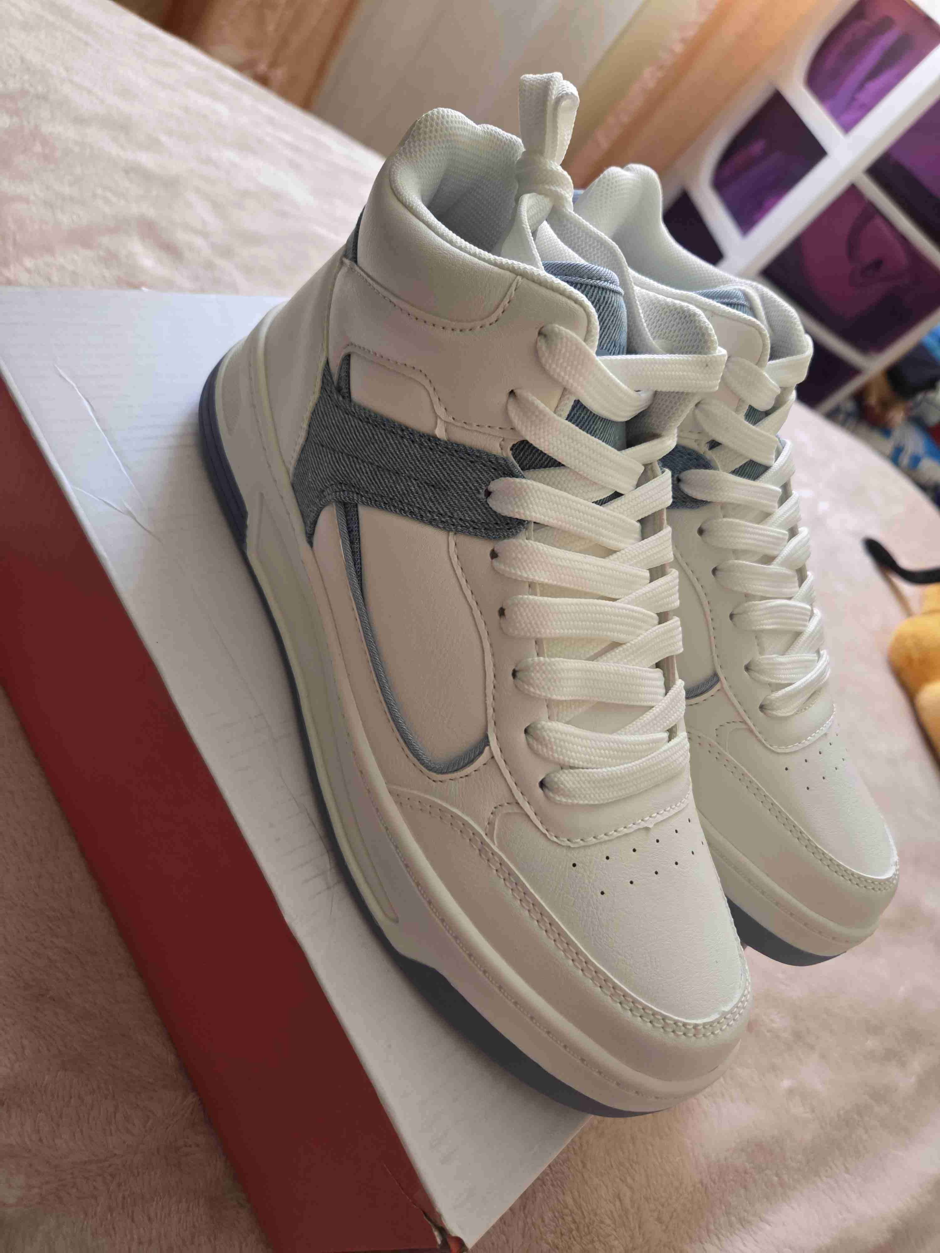 Zapatillas altas blancas NUEVAS - miniatura 2