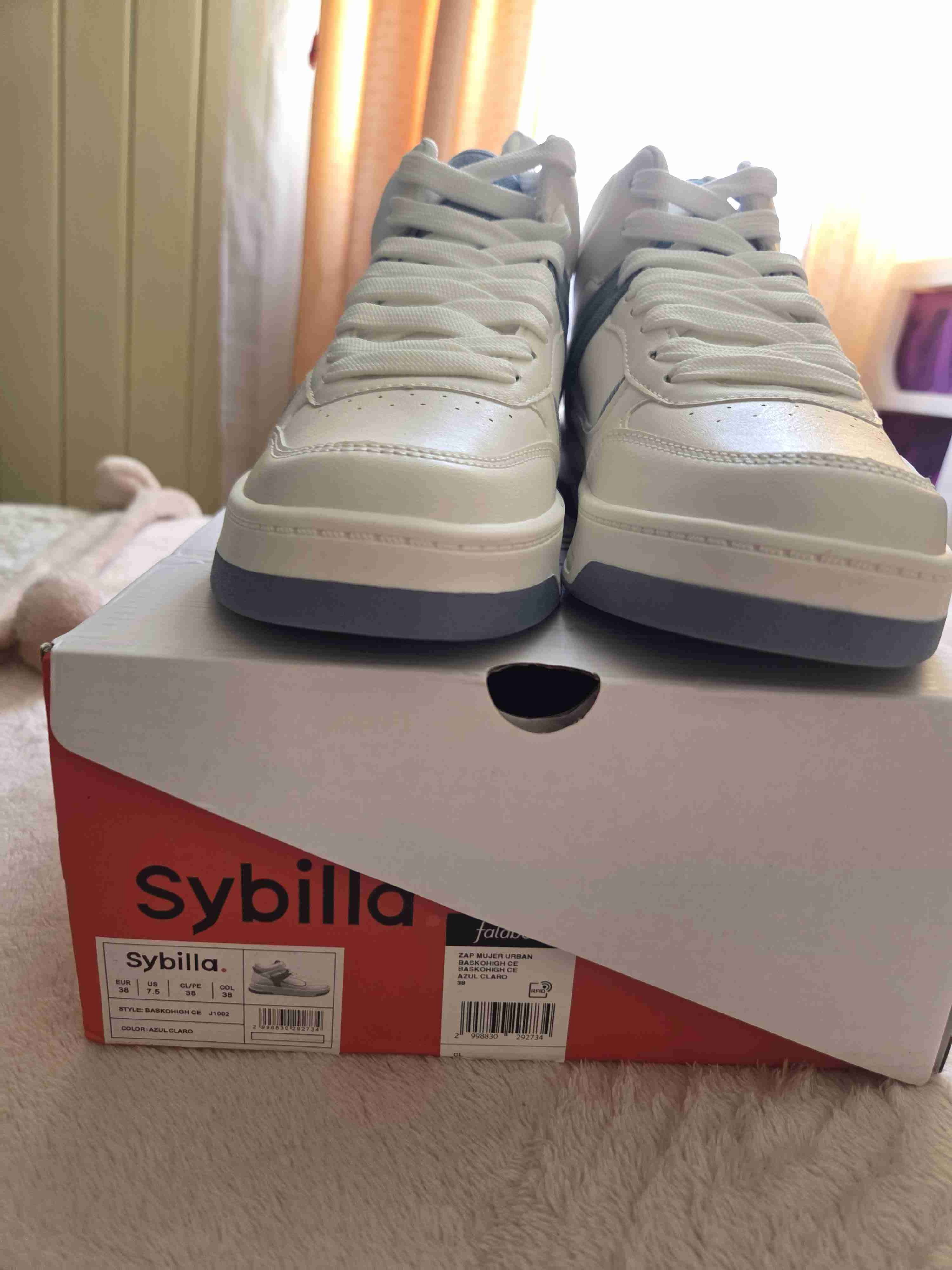 Zapatillas altas blancas NUEVAS - miniatura 3