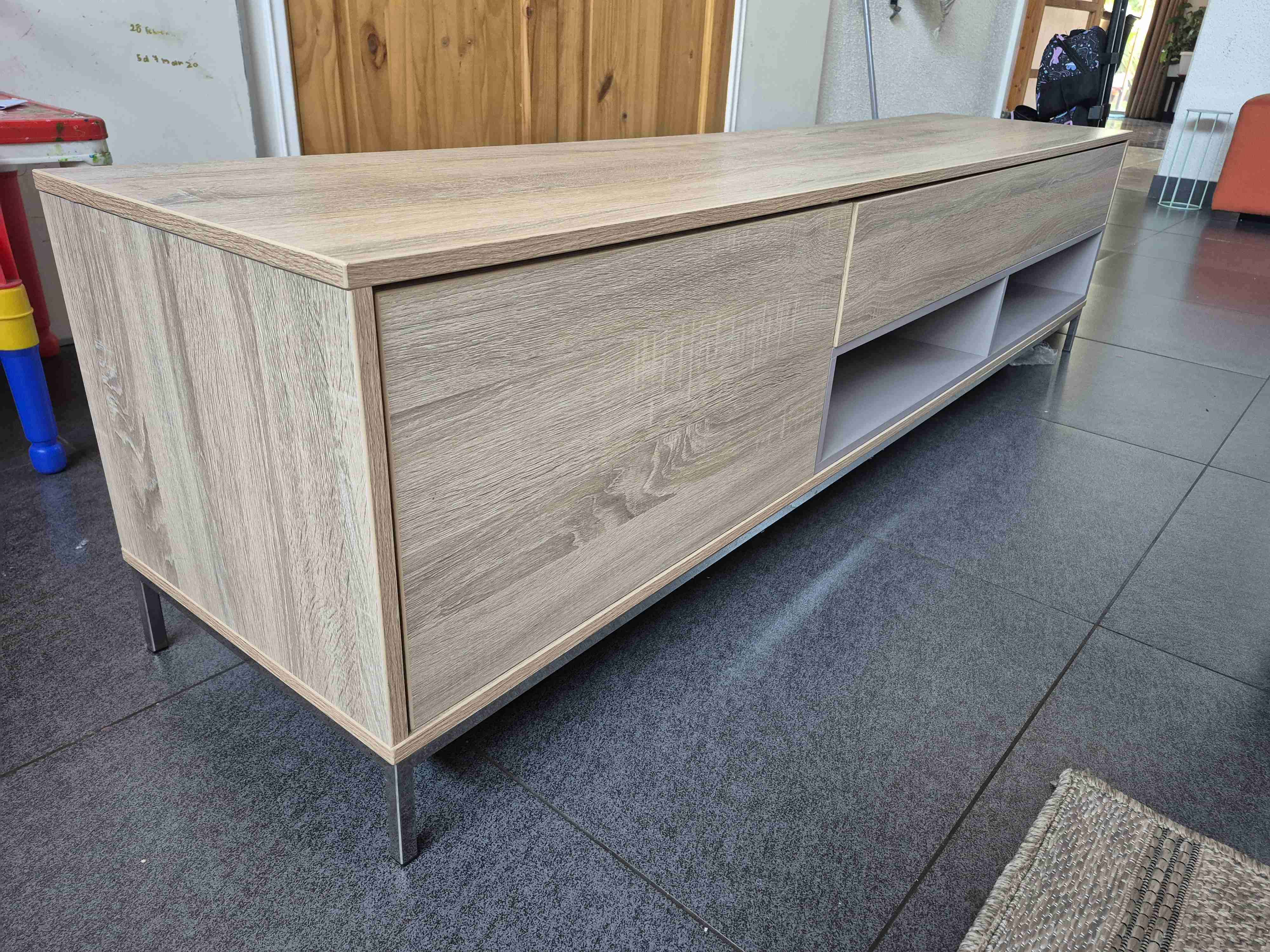 Mueble de TV madera clara - miniatura 2