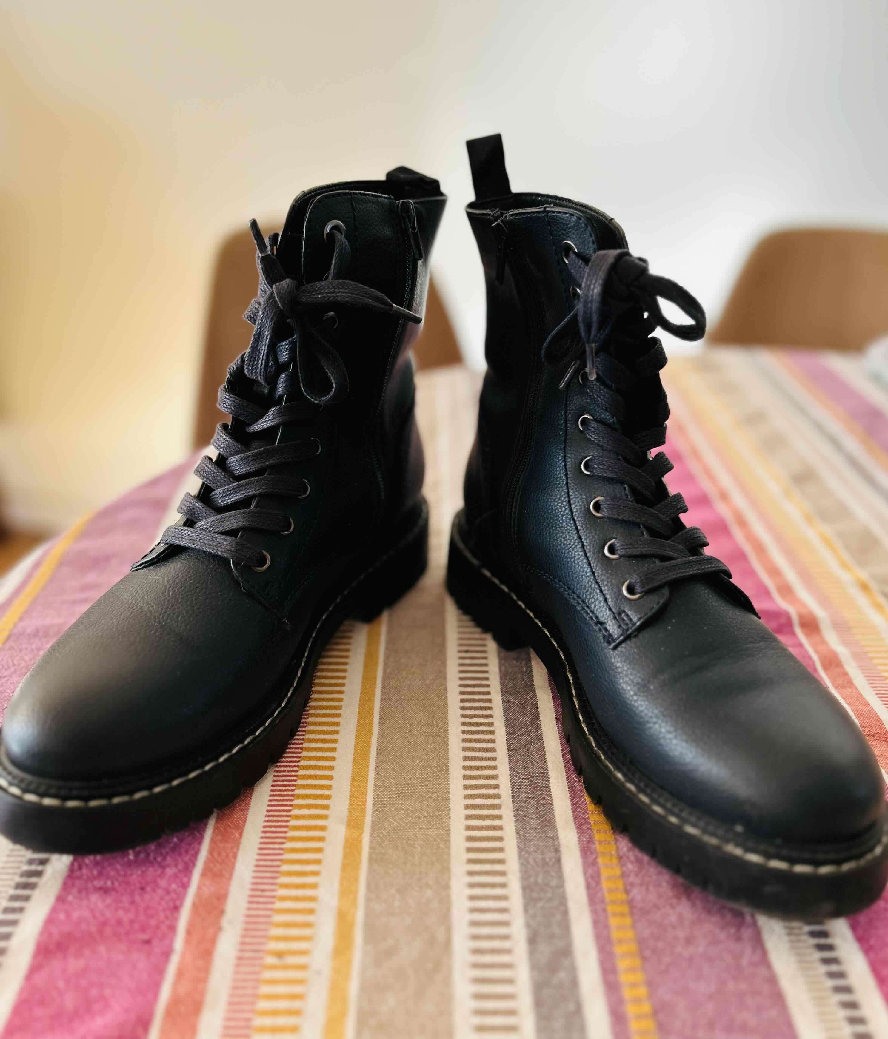 Botas azul  de cuero - miniatura 2