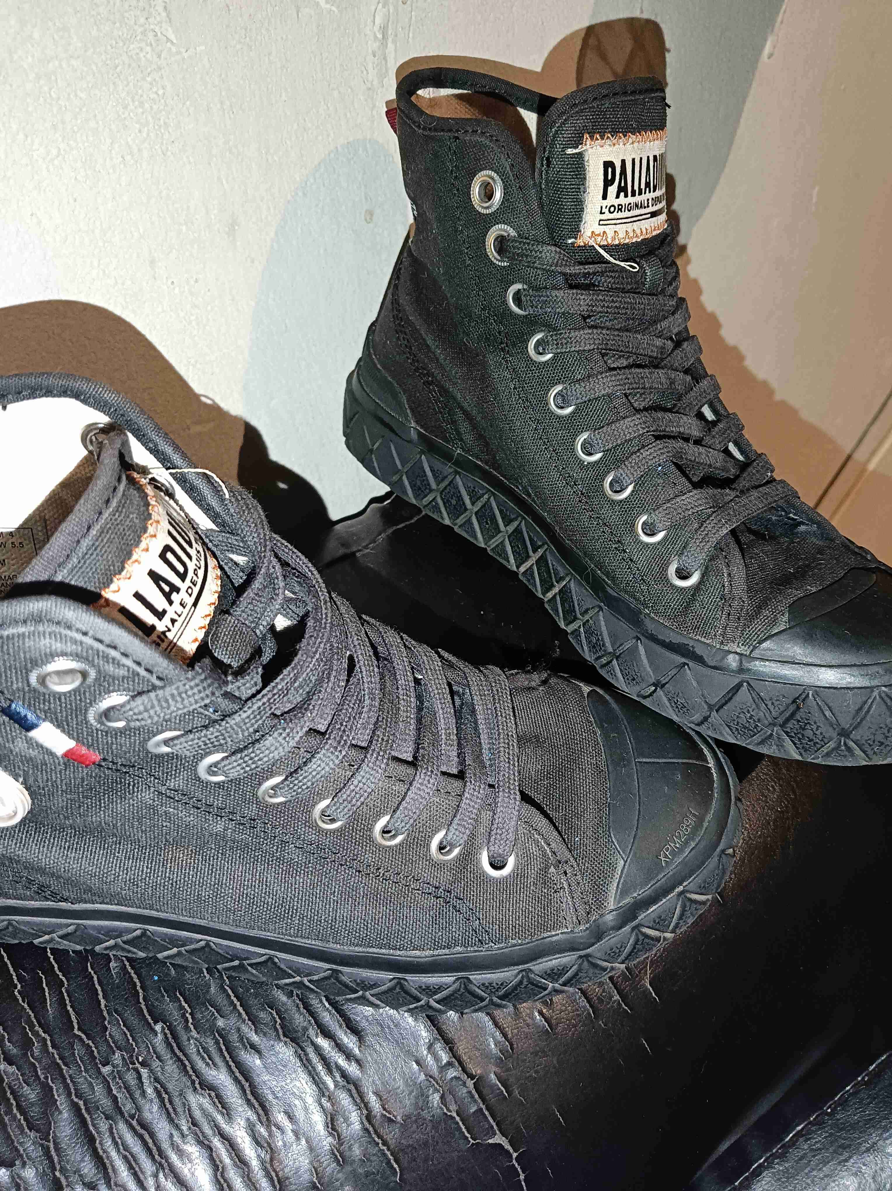 Zapatilla negra Palladium - miniatura 1