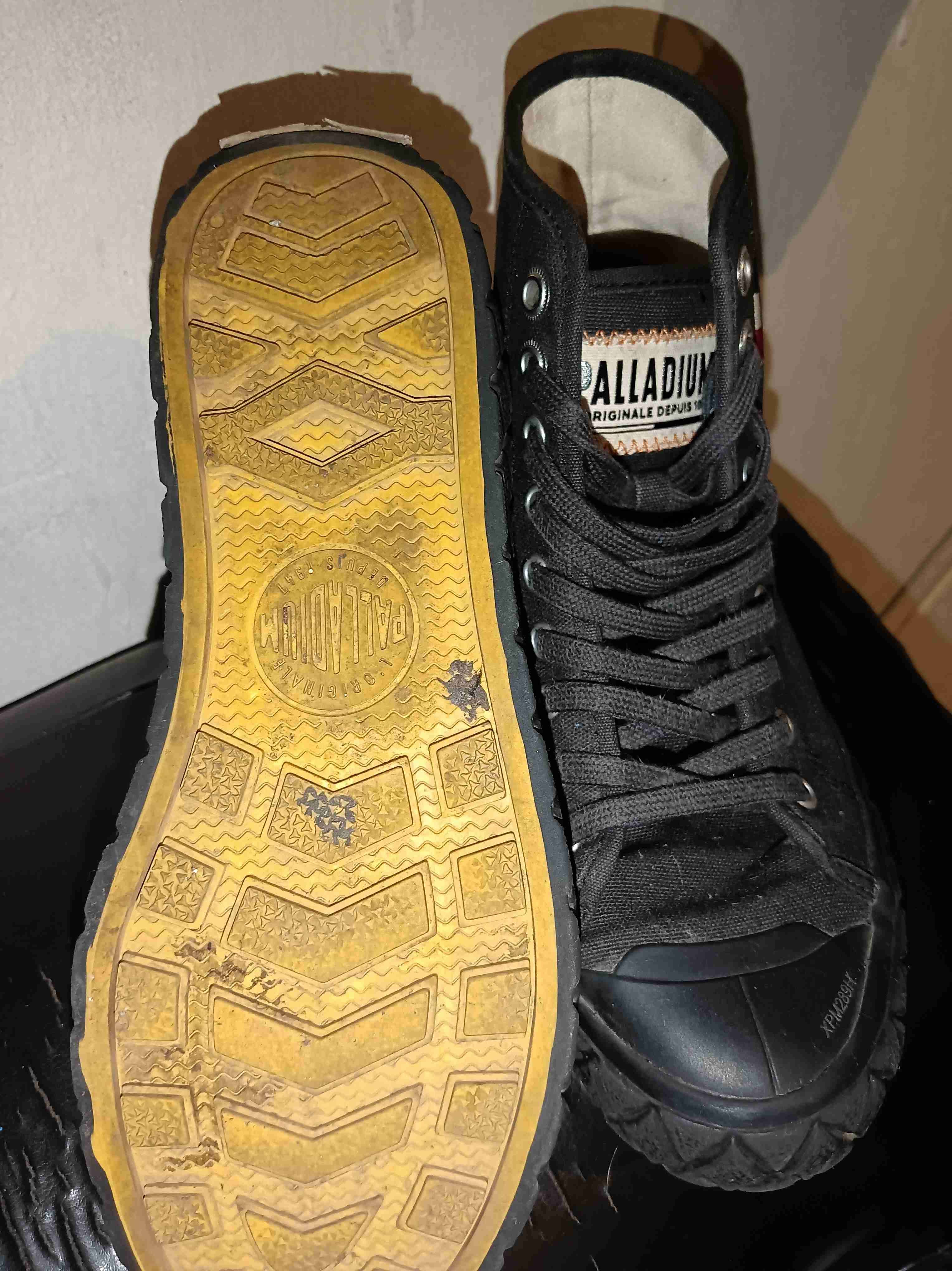 Zapatilla negra Palladium - miniatura 2