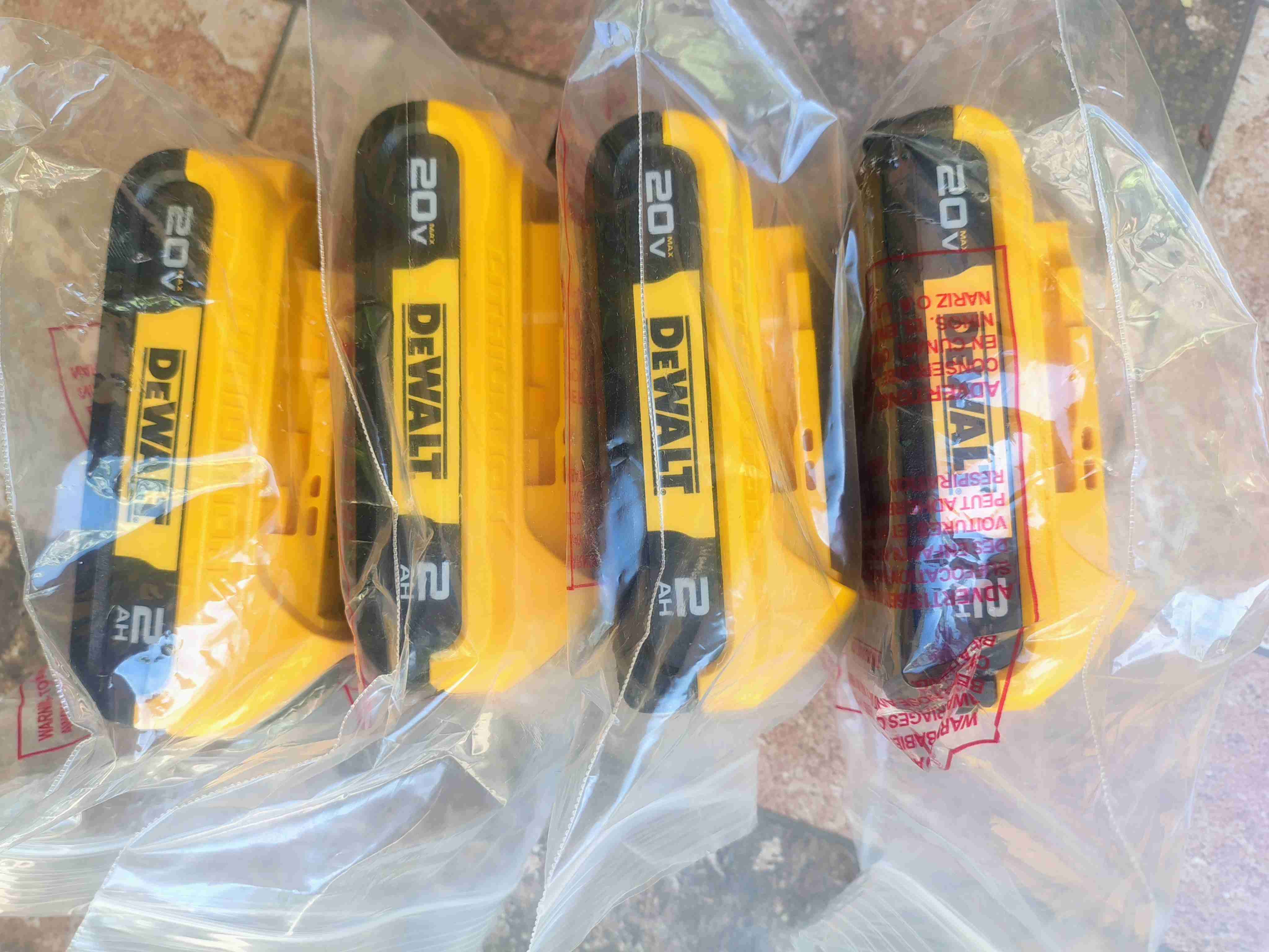 Baterías DeWalt 20V nuevas - miniatura 1