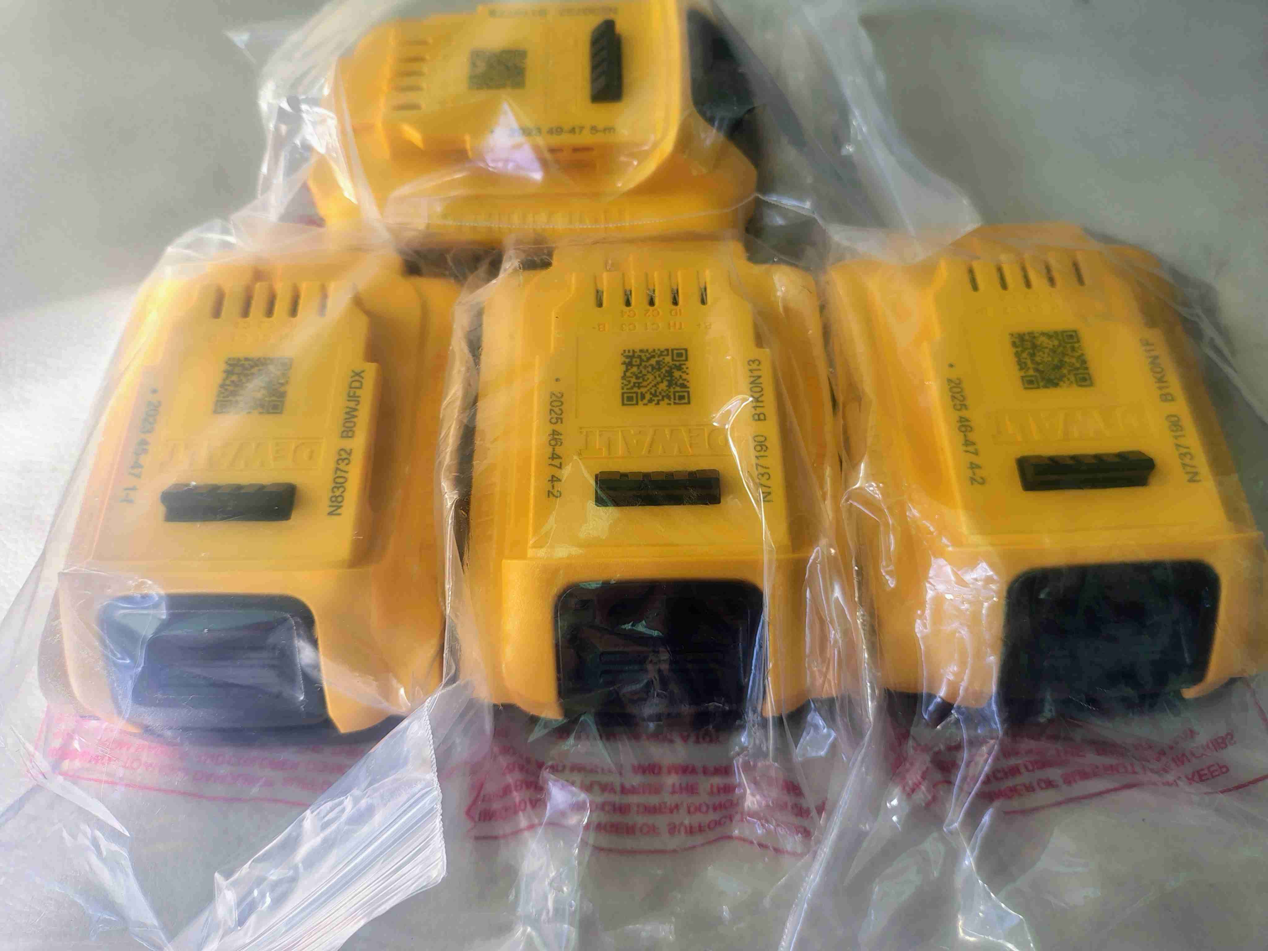 Baterías DeWalt 20V nuevas - miniatura 3