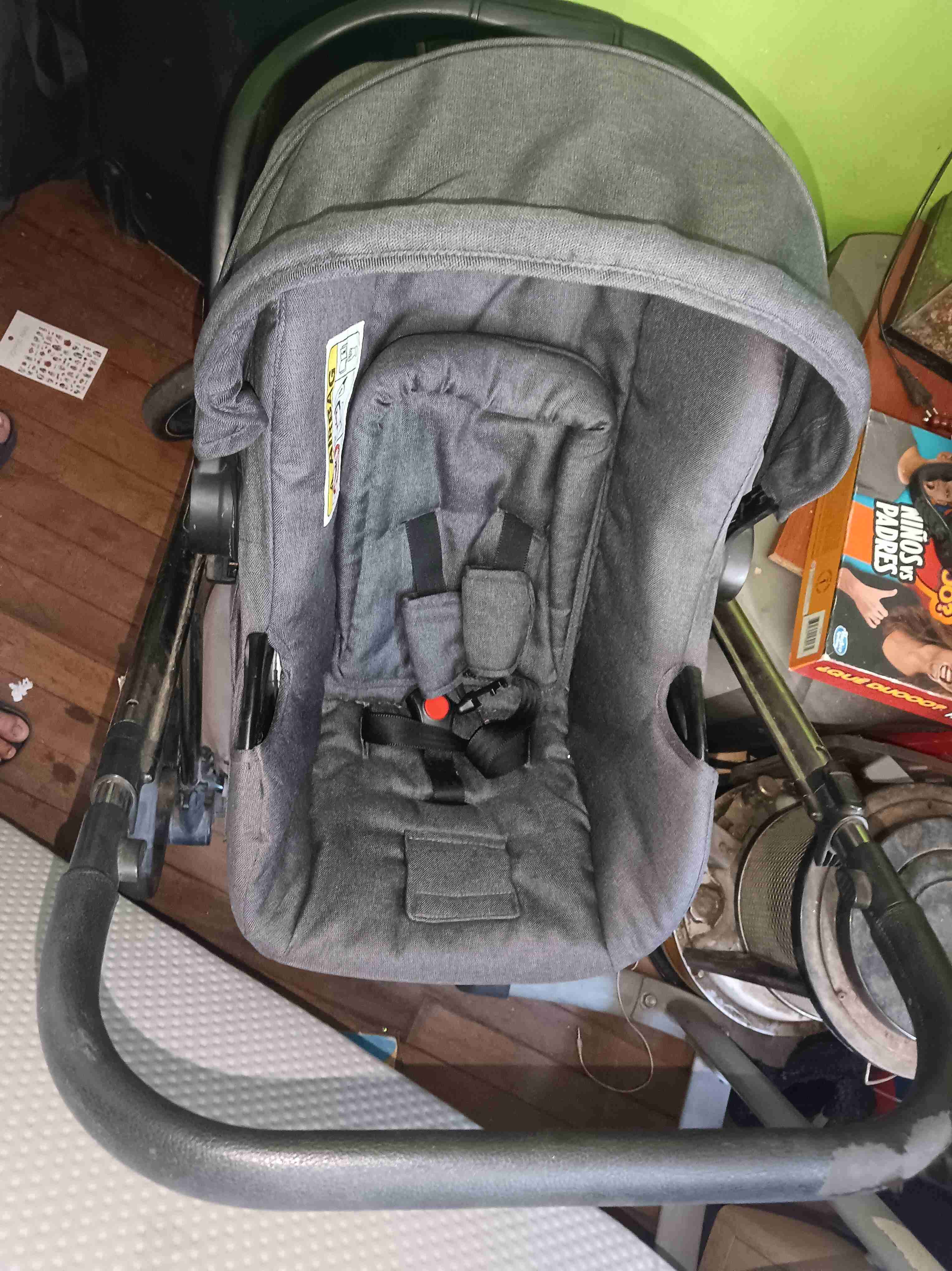 Coche con Huevito y moises - miniatura 2