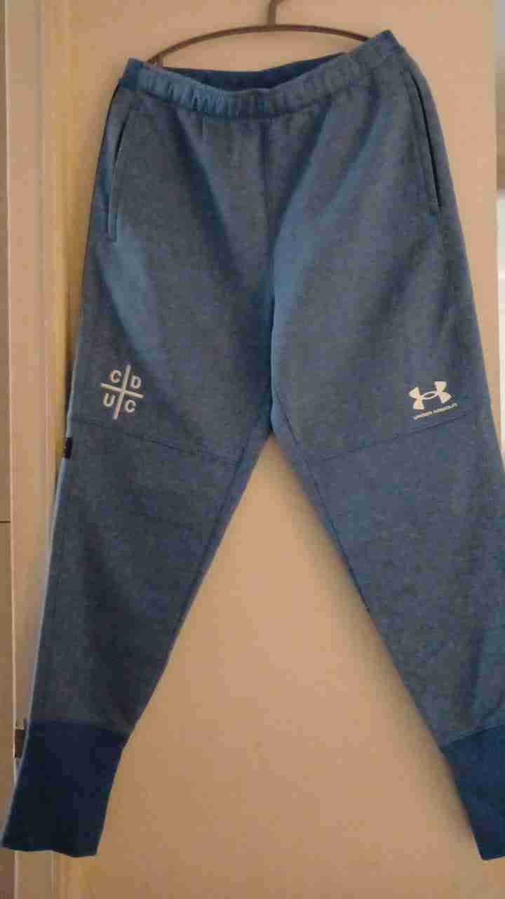 Pantalón nuevo original Universidad Católica - miniatura 1