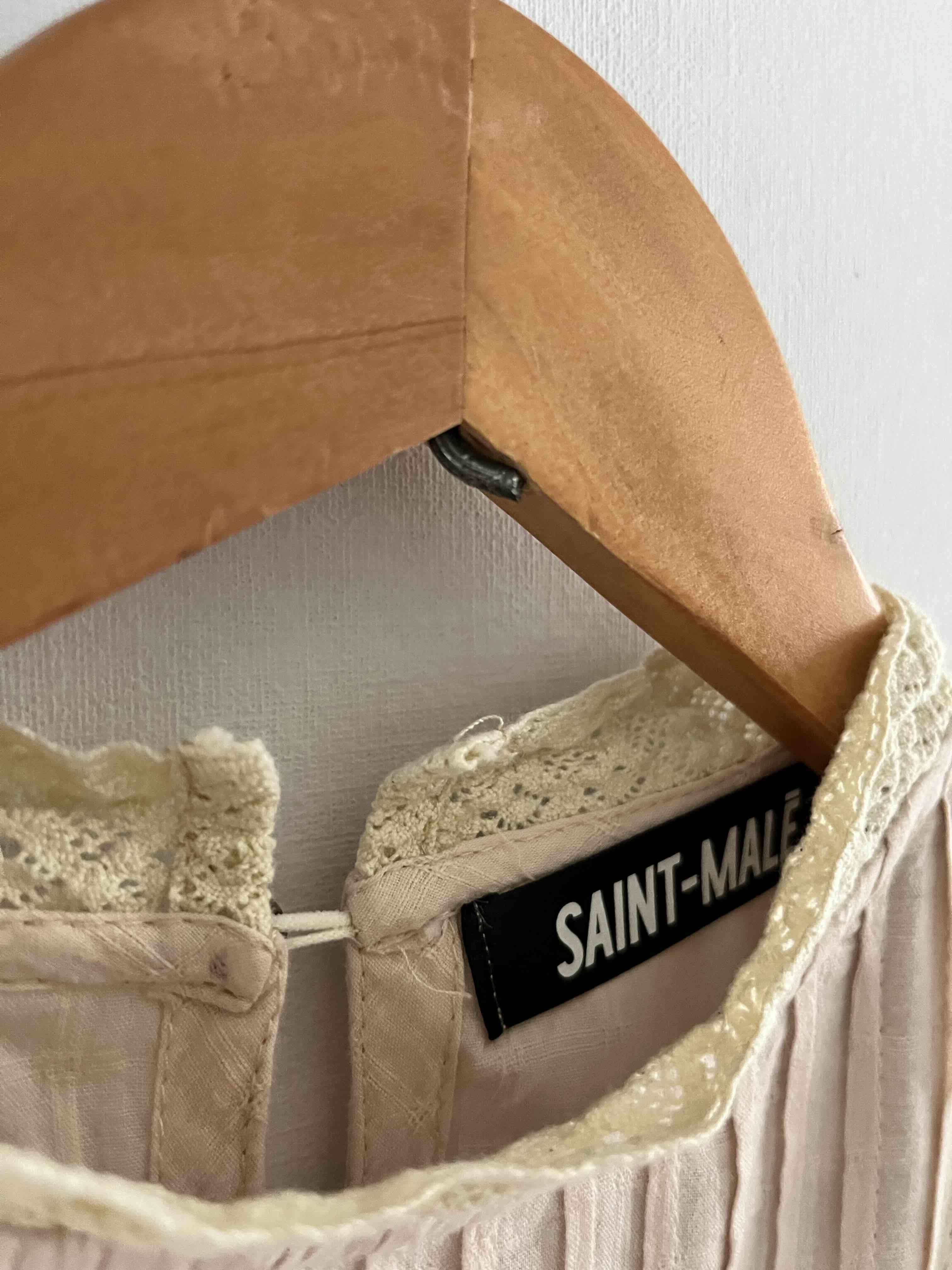 Blusa beige con encaje - miniatura 3