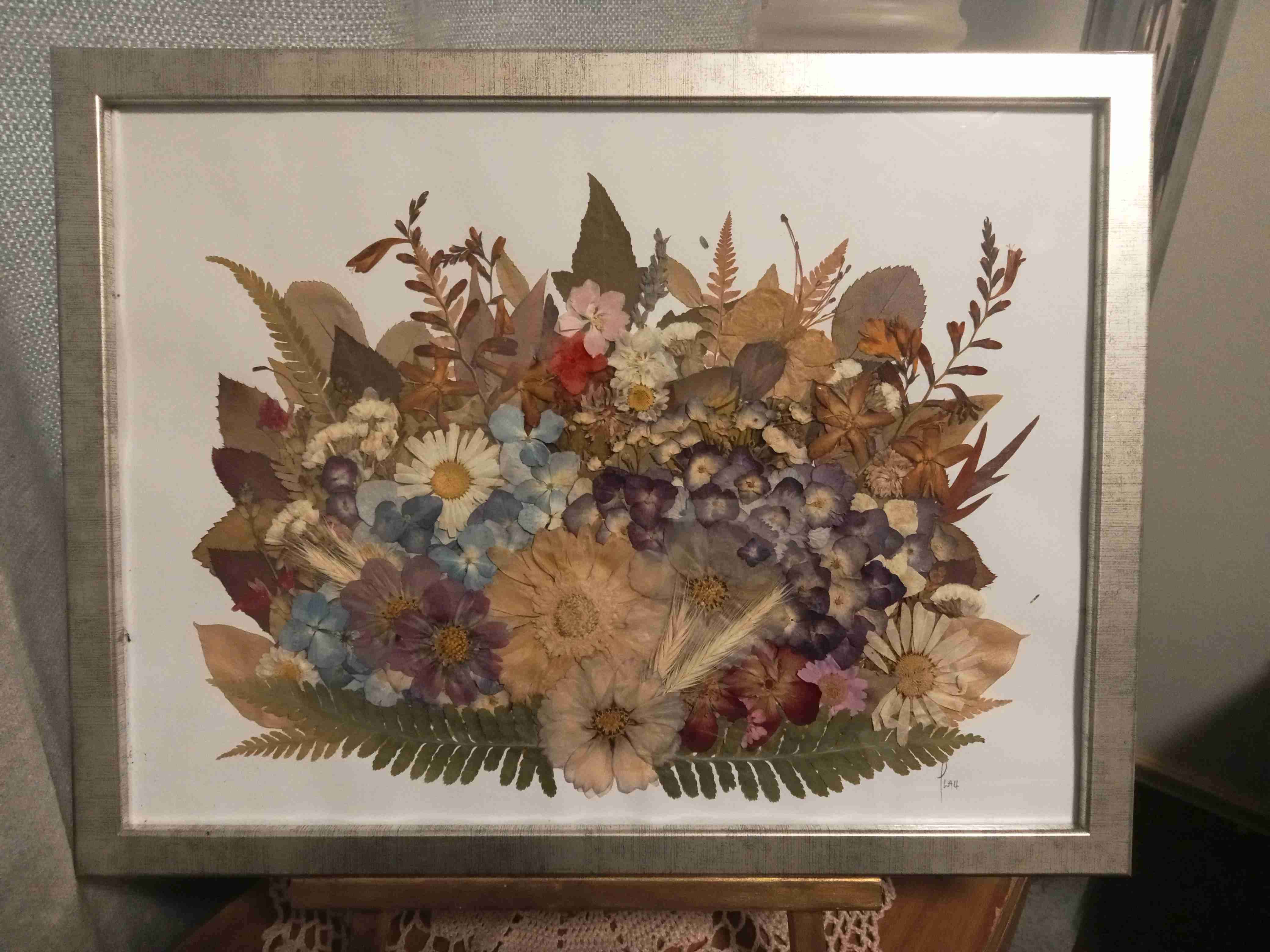 Cuadro con flores prensadas - miniatura 1