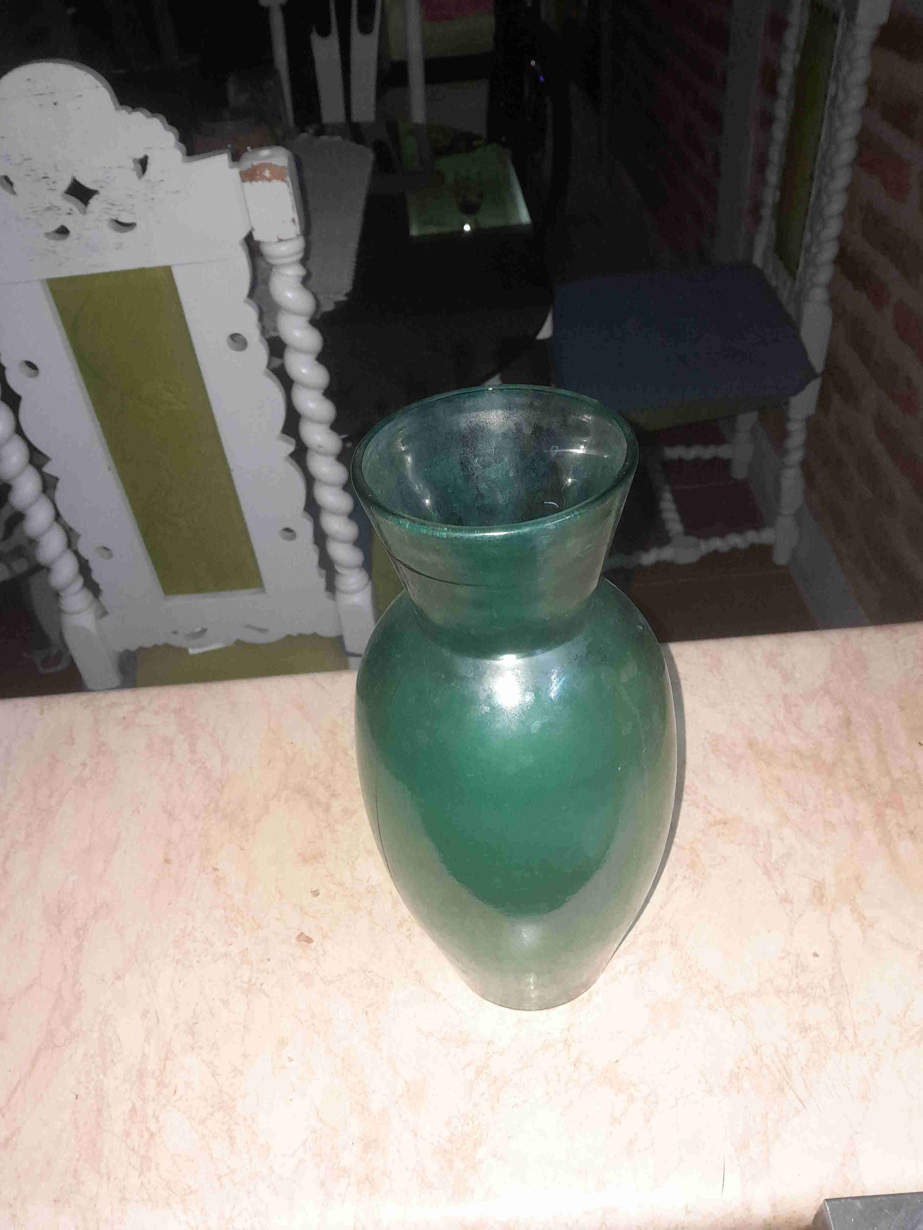 Florero de vidrio verde - miniatura 2