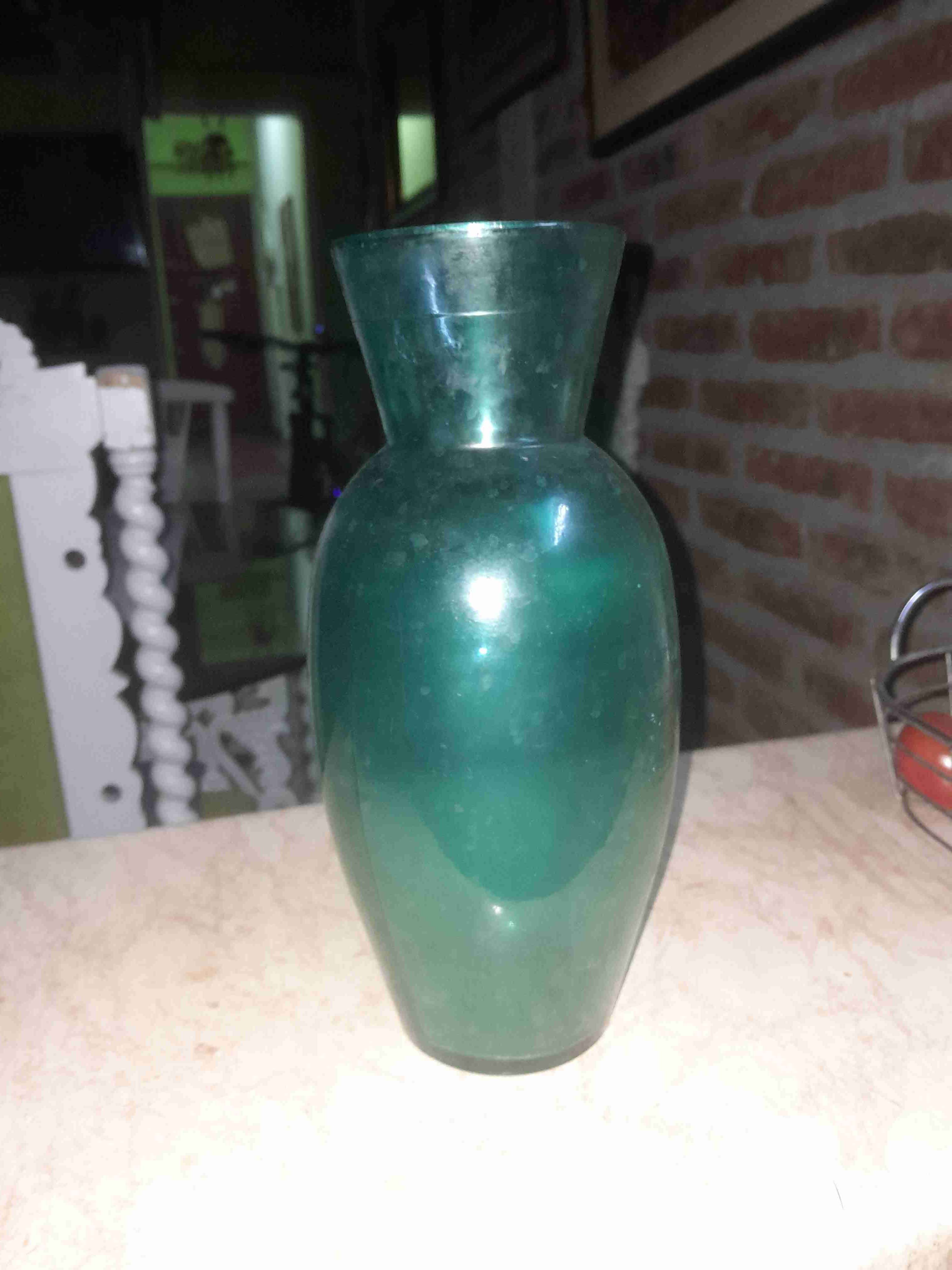 Florero de vidrio verde - miniatura 3