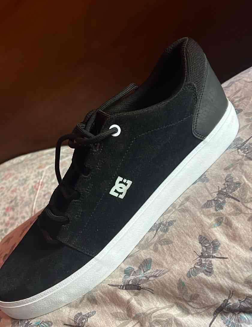 Zapatillas negras casuales - miniatura 2