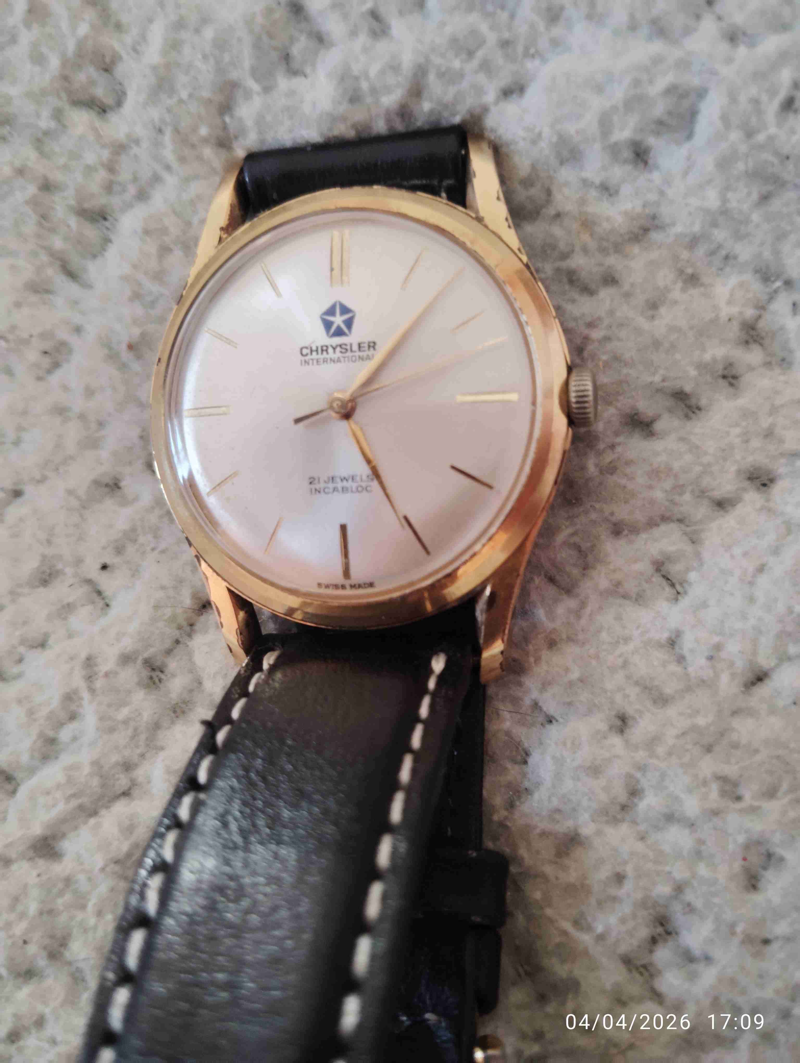 Reloj Chrysler International vintage - miniatura 1