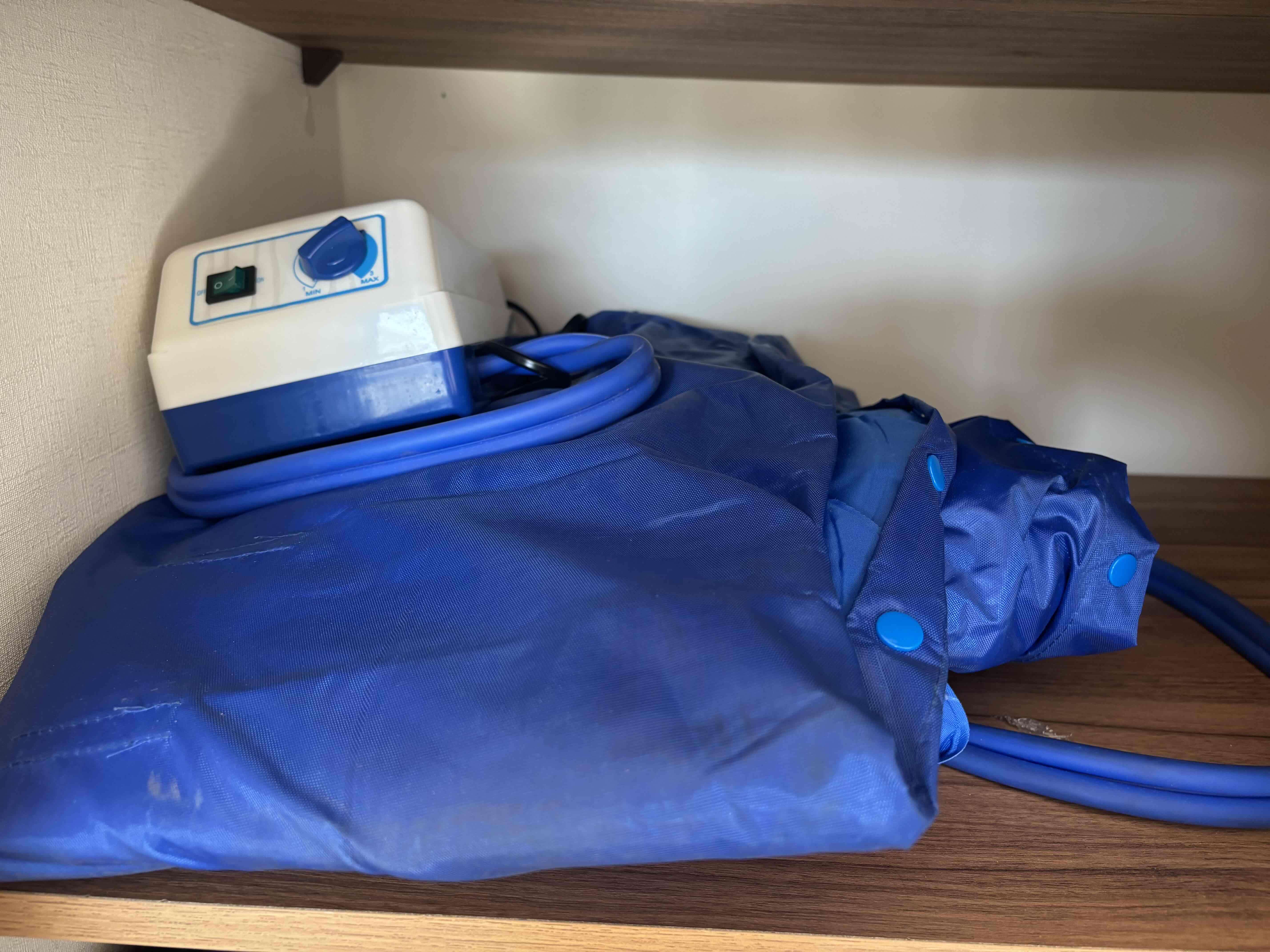 Colchón inflable antiescaras - miniatura 1