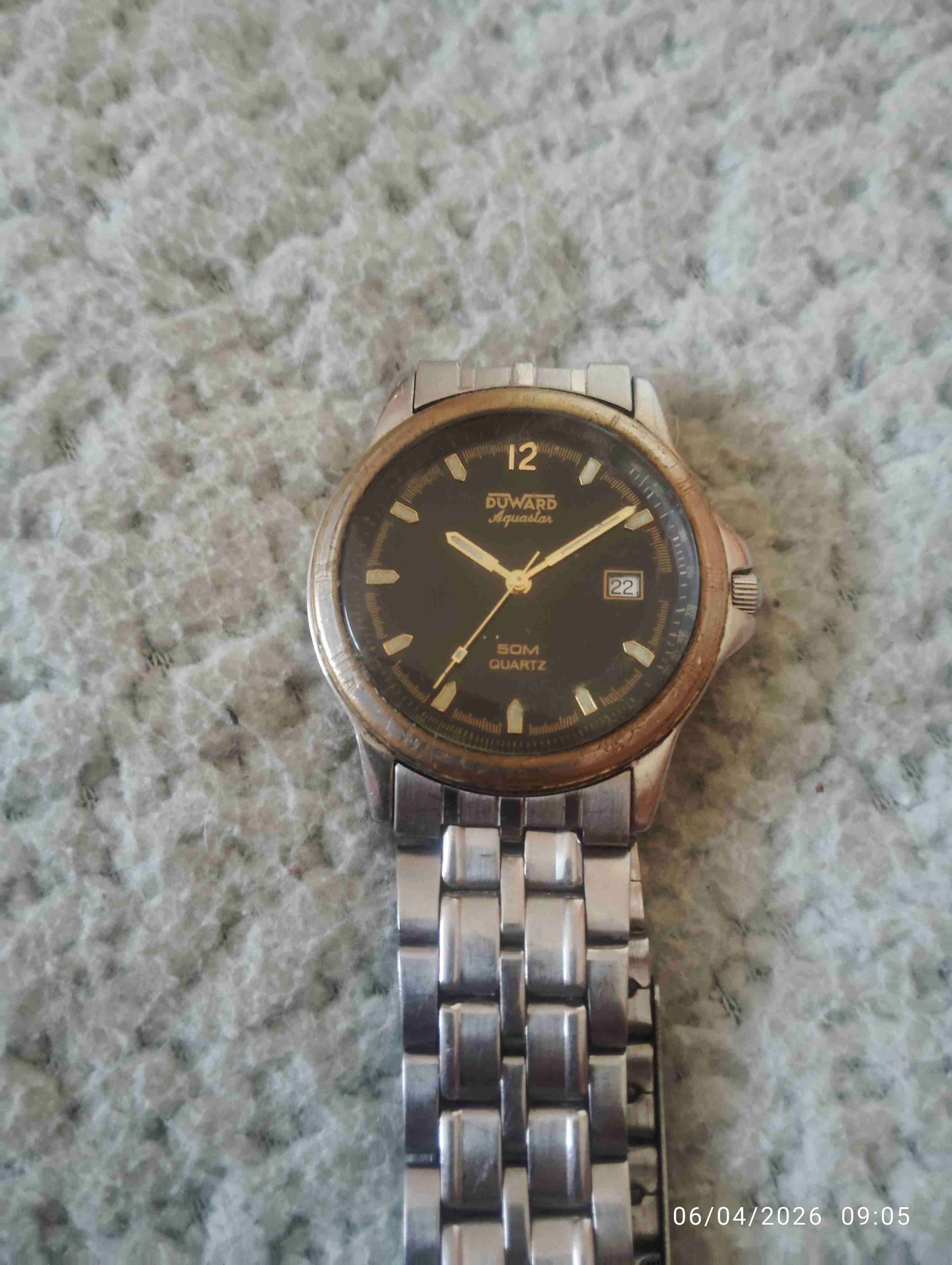 Reloj analógico metálico - 2