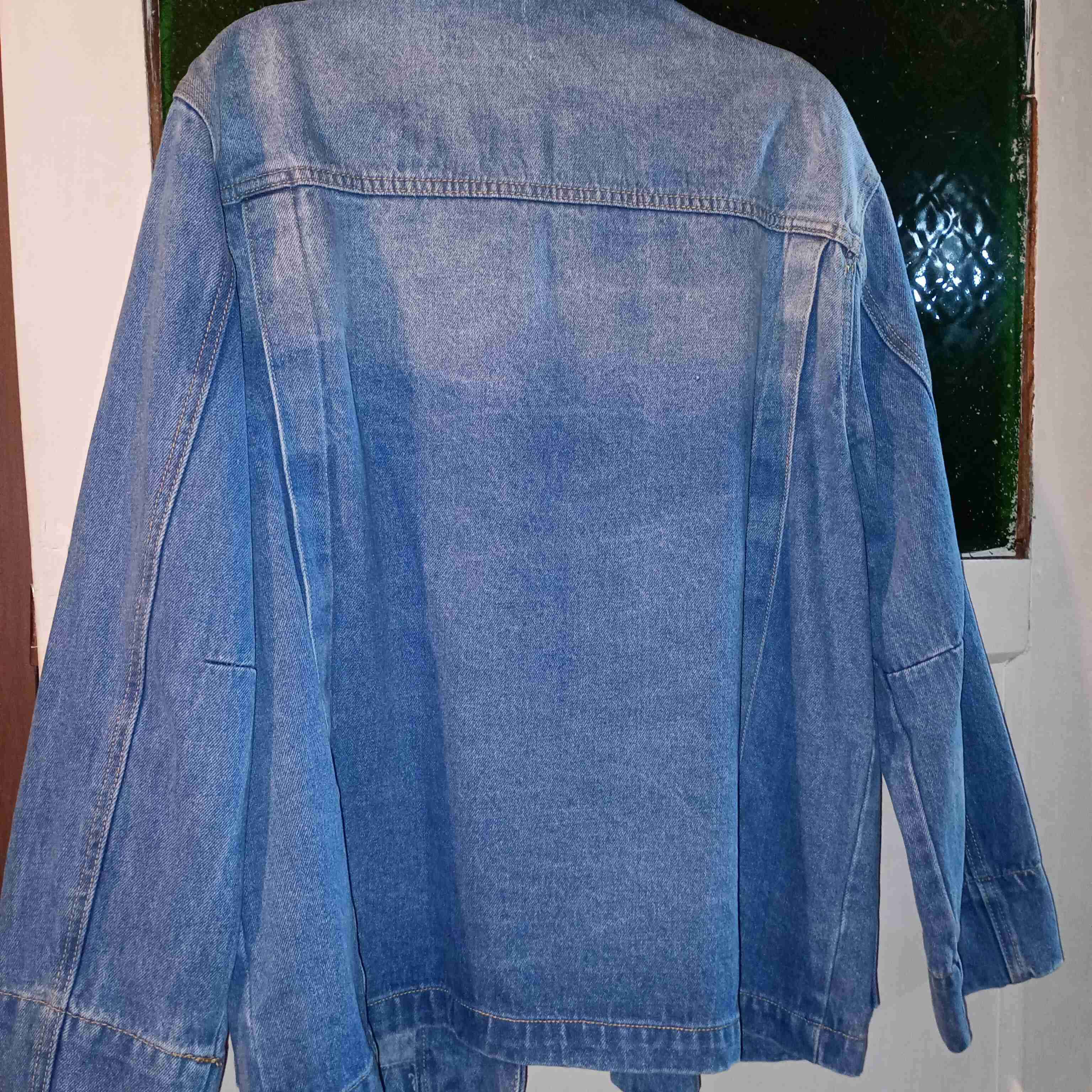 Chaqueta de mezclilla con cuello corderoy - miniatura 5