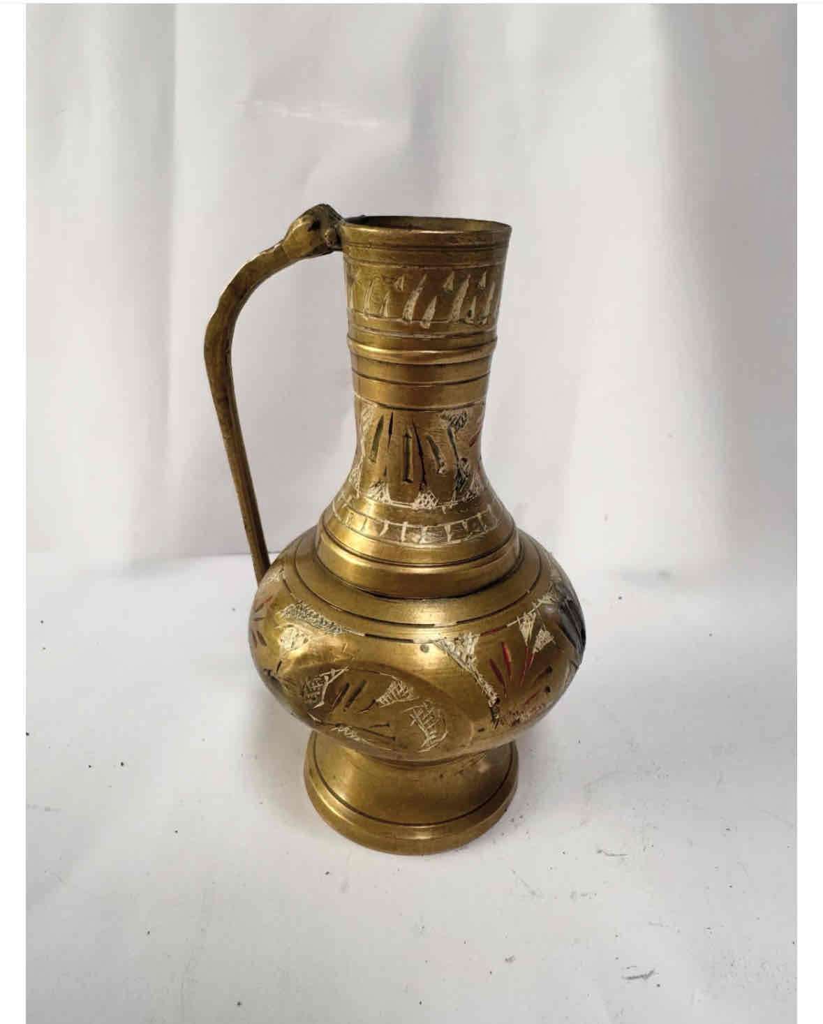 Jarra decorativa tallado a mano - 1