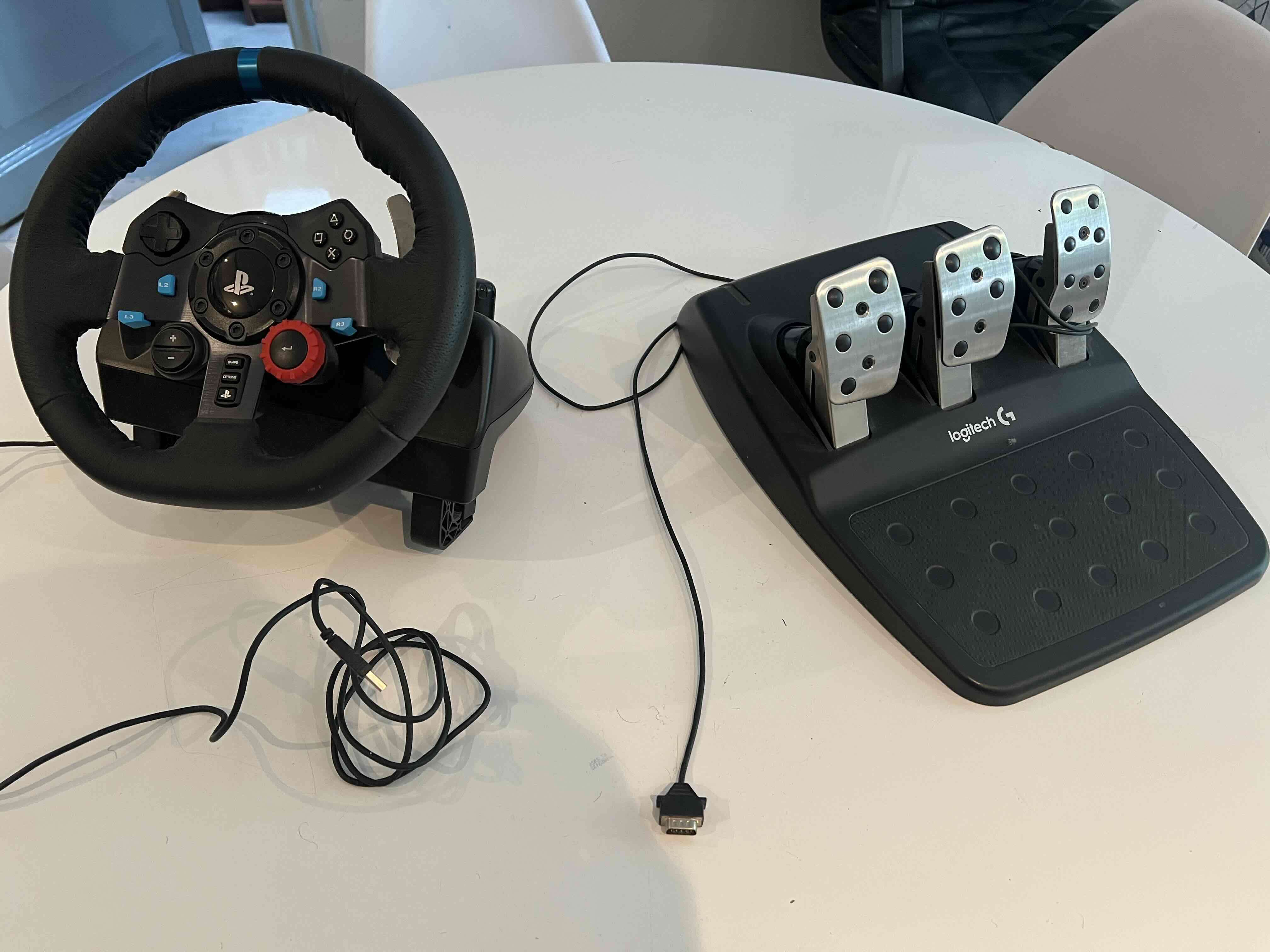Volante y pedales Logitech g29 para PlayStation - miniatura 3