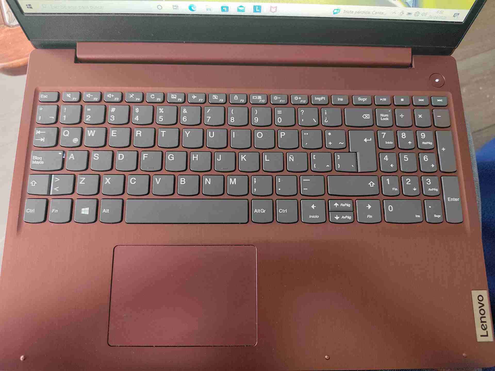 Notebook precio oferta Laptop Lenovo IdeaPad 3 - miniatura 3