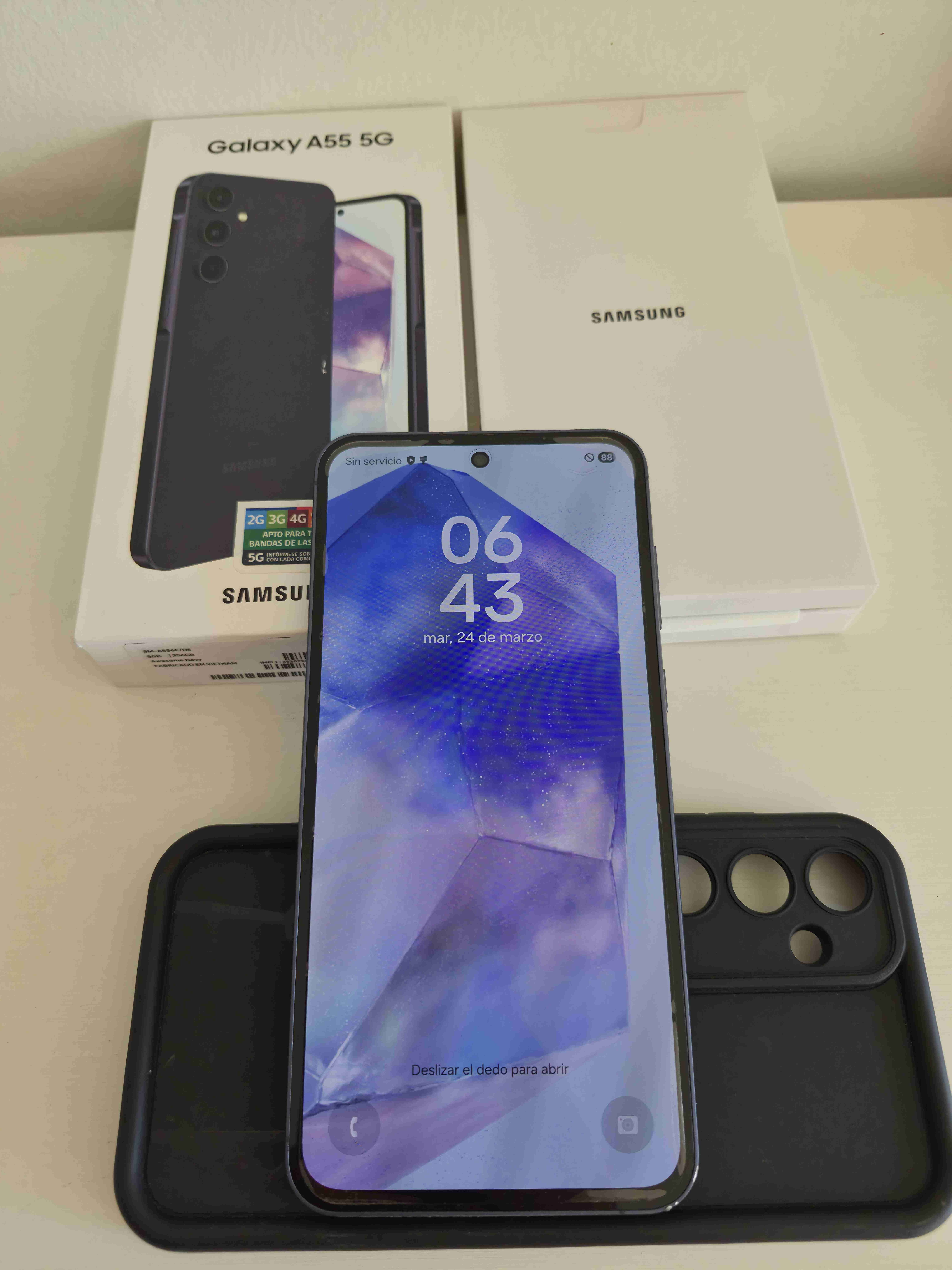Samsung Galaxy A55 5G con caja y  carcasa - miniatura 1