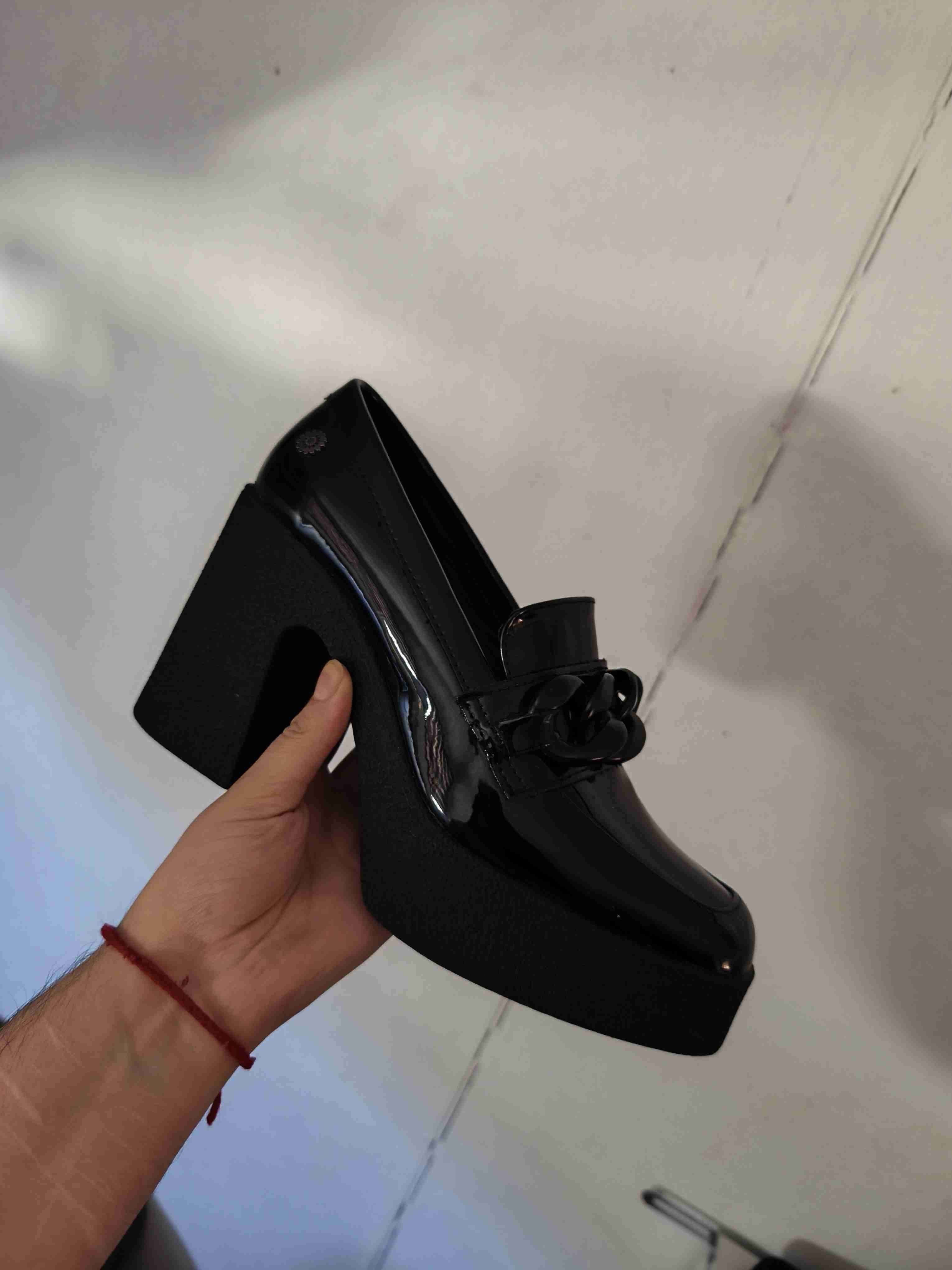 Zapatos de charol negro con plataforma - miniatura 5