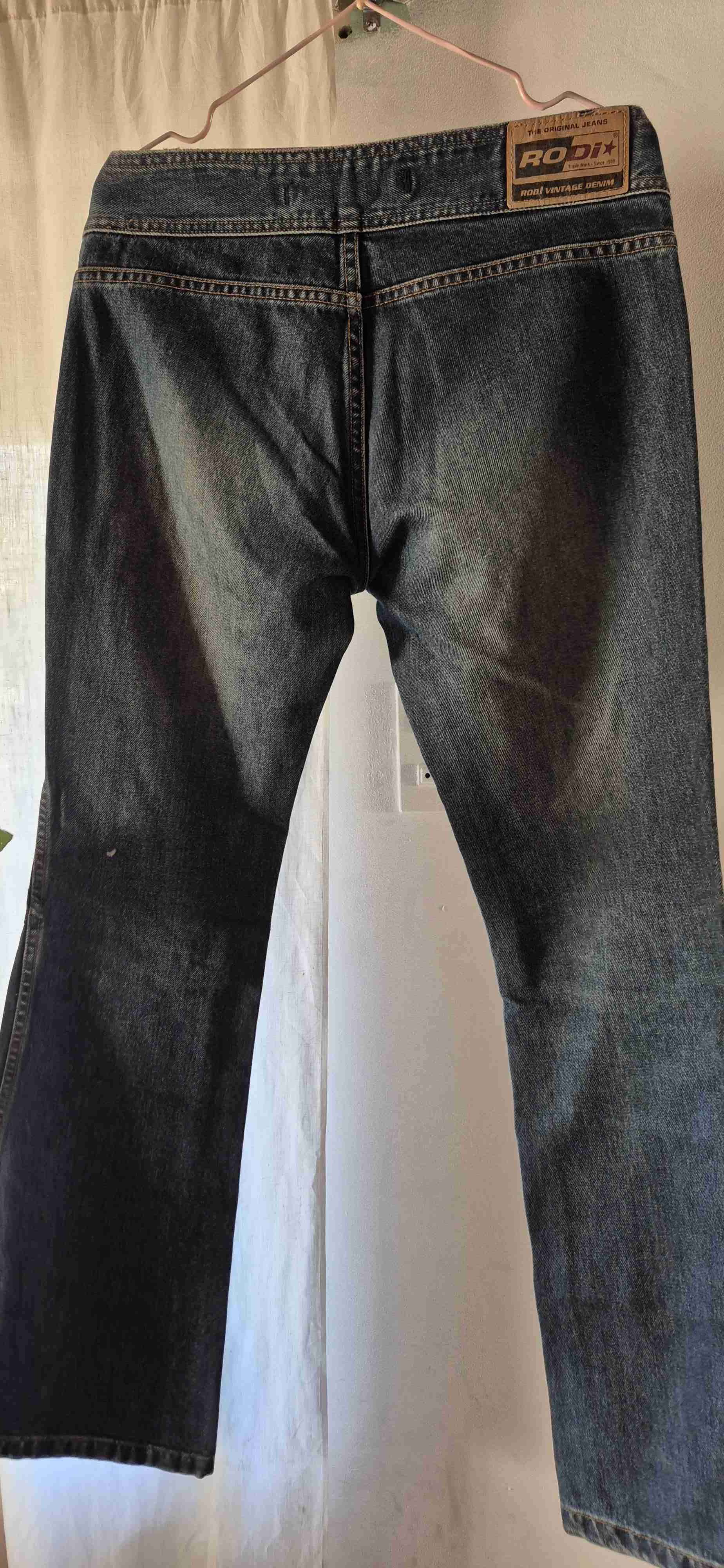 Jeans acampanados tiro bajo - miniatura 2