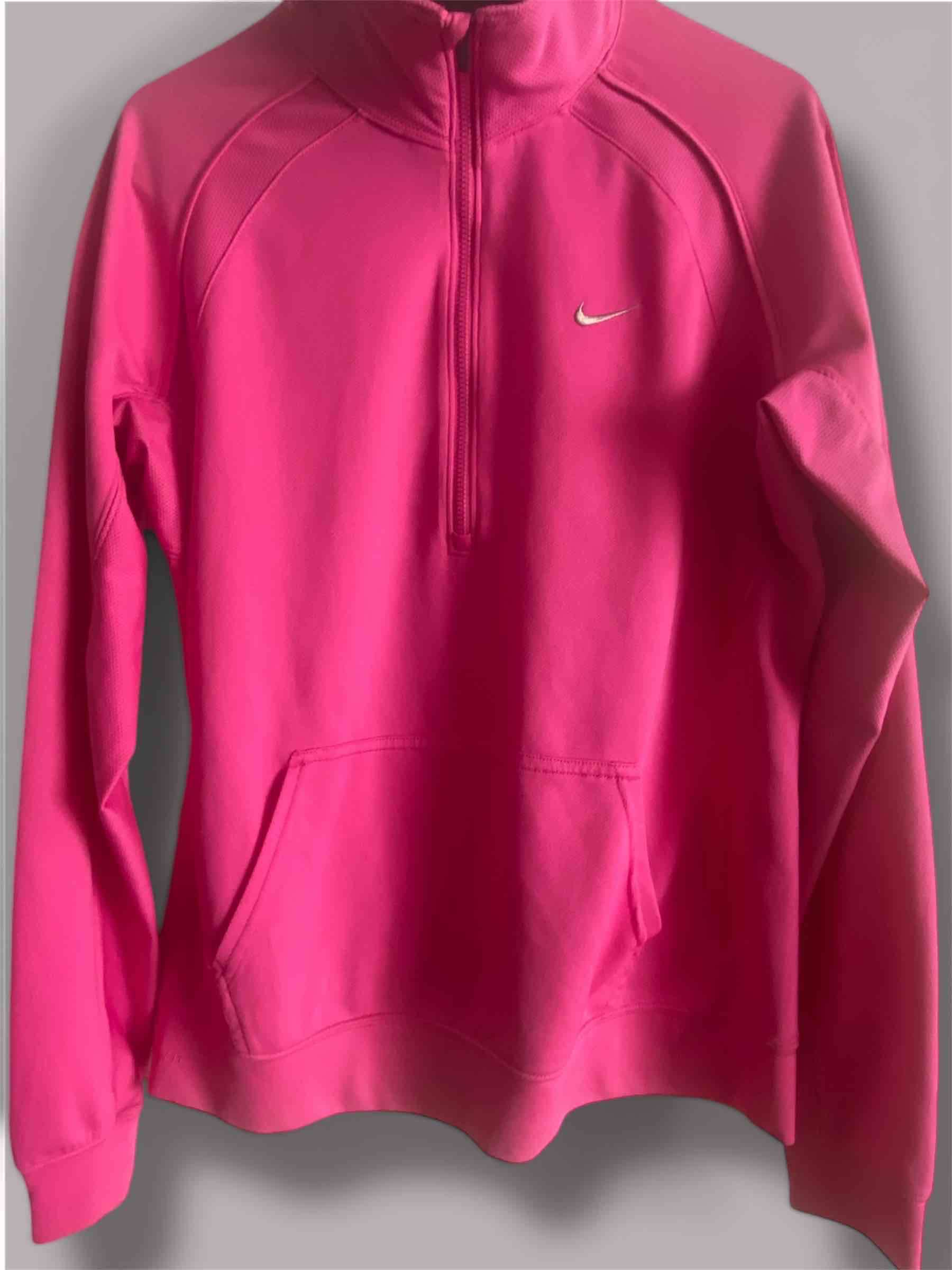Polerón rosa Nike con cierre - 1