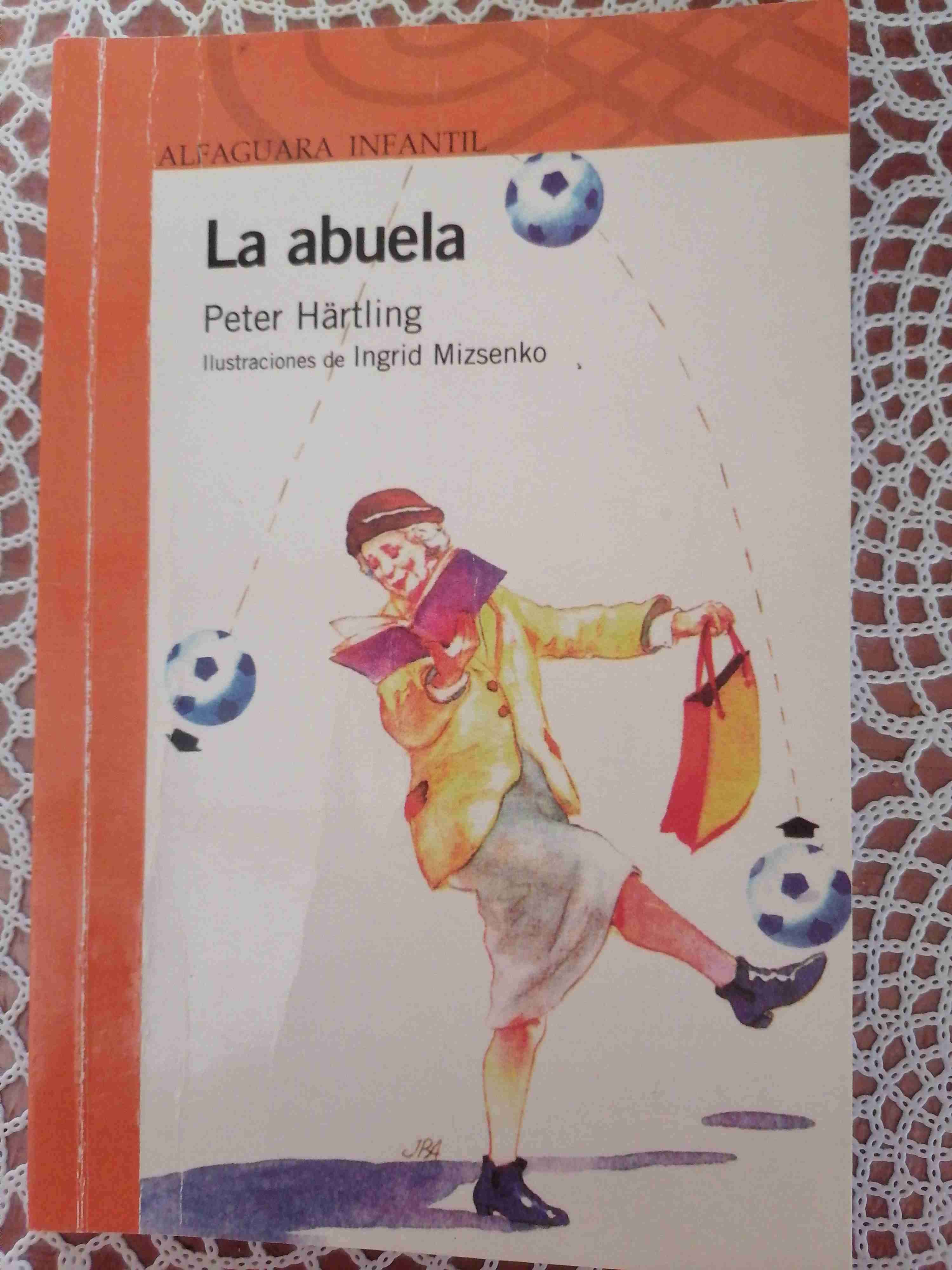 Libro 'La abuela' de Alfaguara - miniatura 1