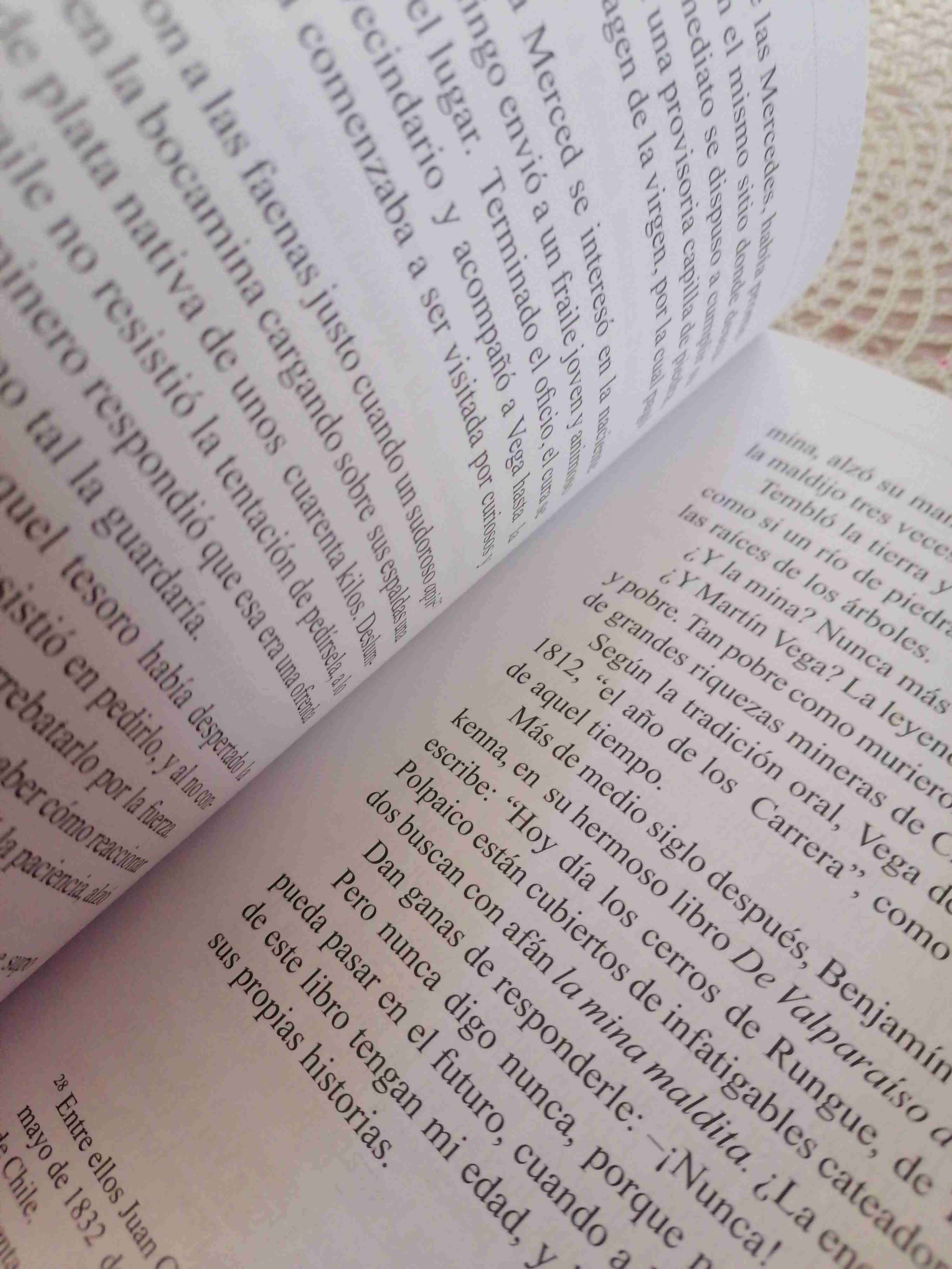 Libro Mitos y Leyendas de Chile - miniatura 2