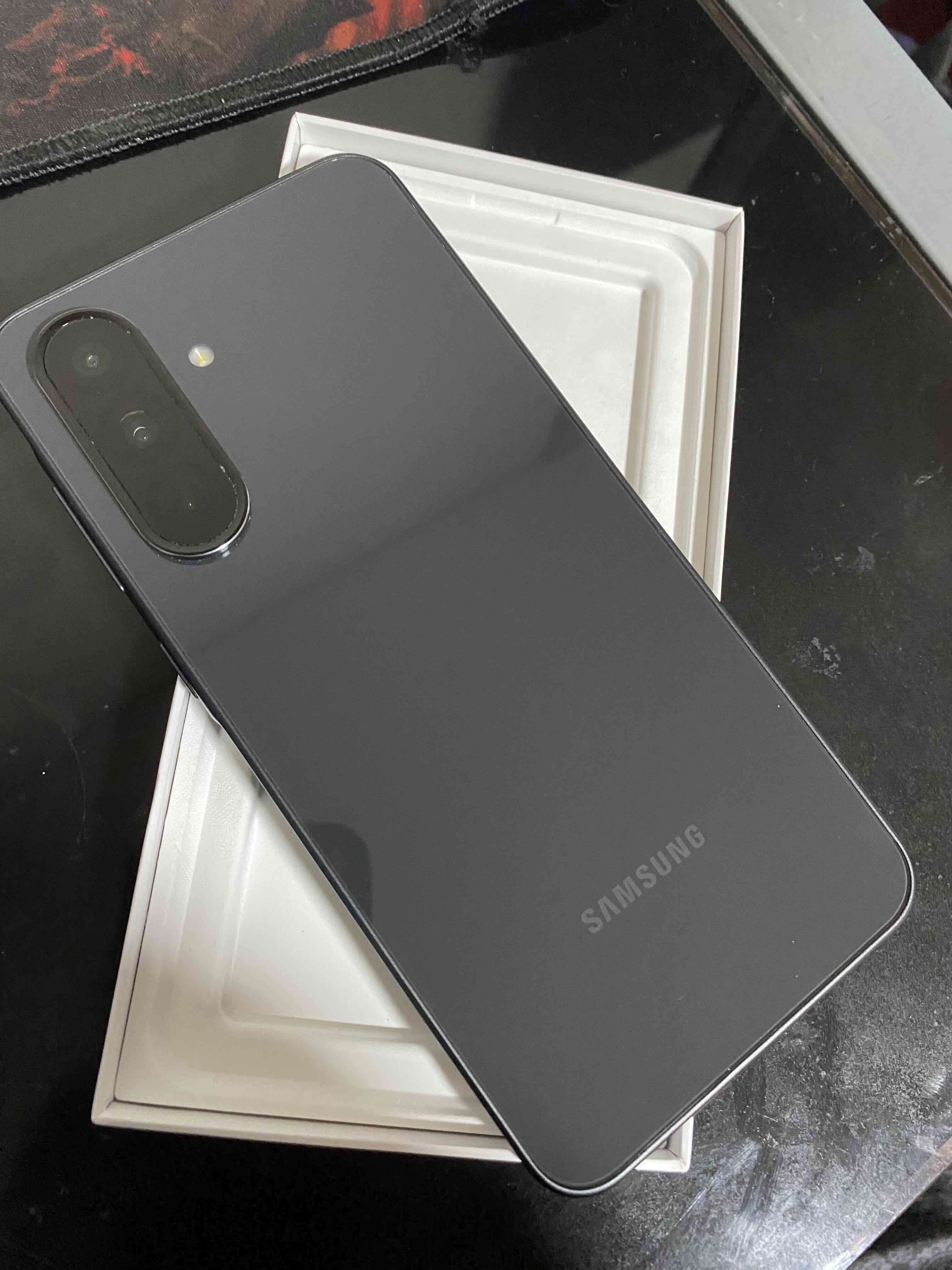 Samsung Galaxy A36 5G 3 meses de uso - miniatura 3