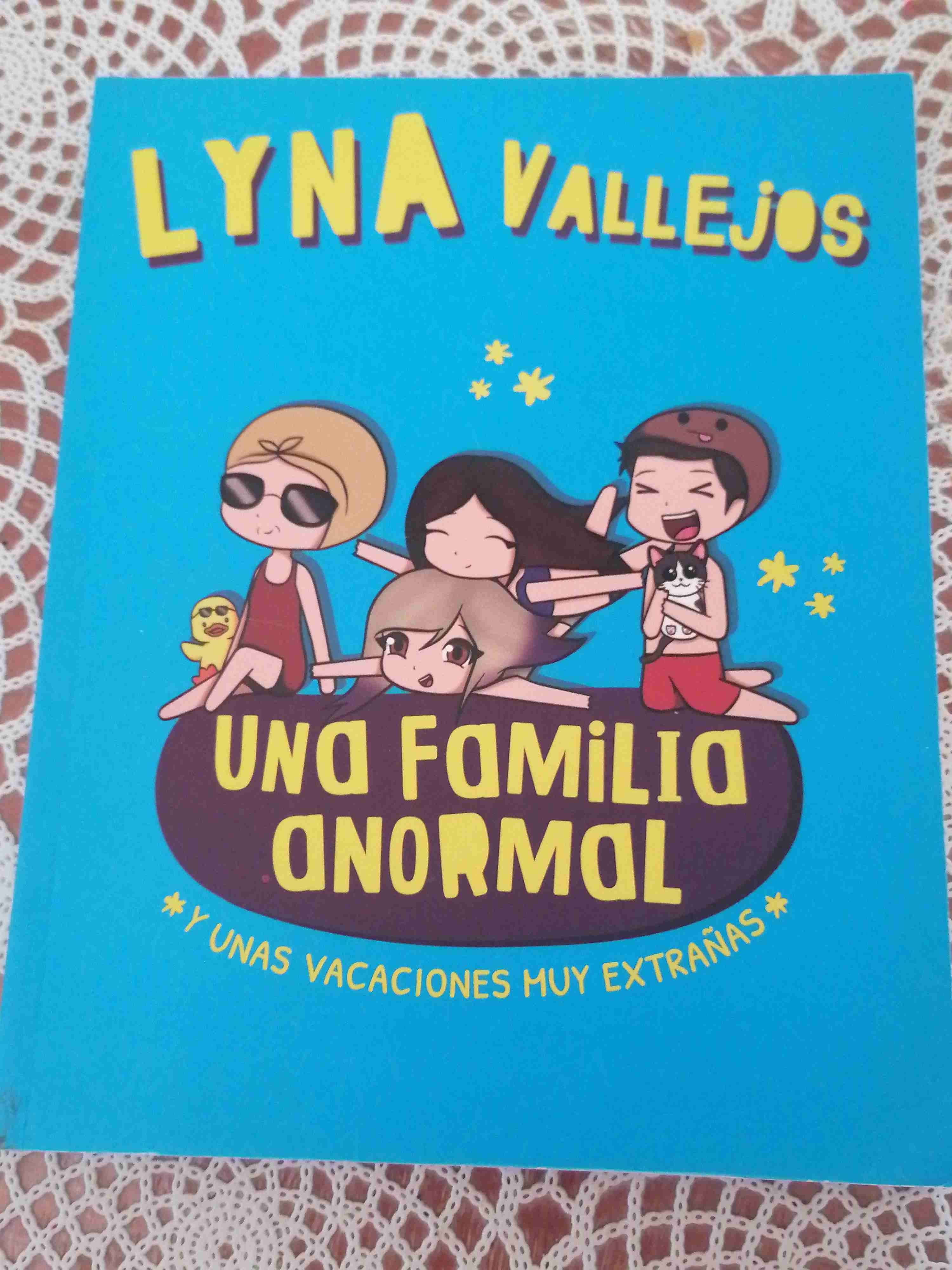 Libro Una Familia Anormal - miniatura 1