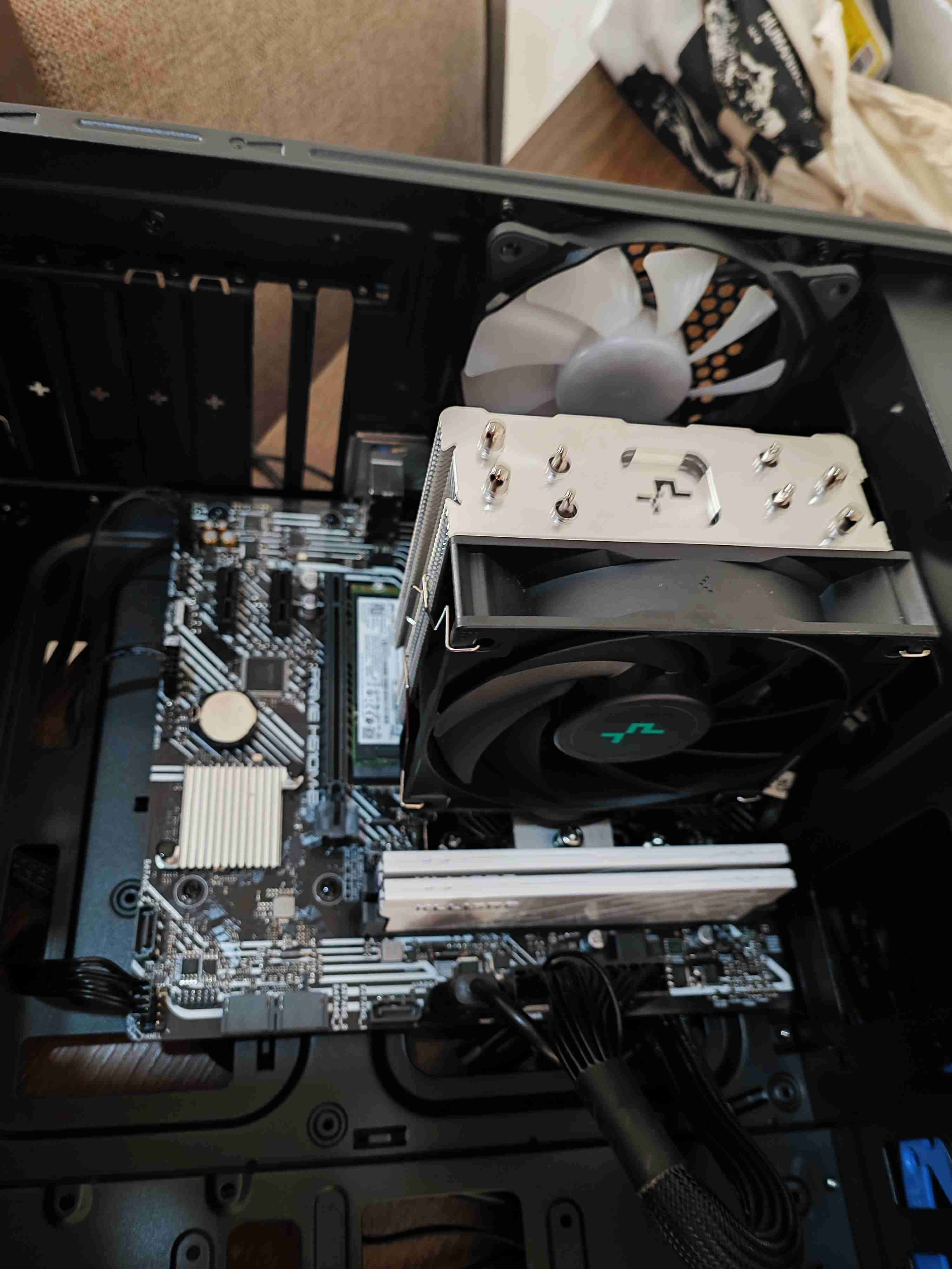 PC Gamer con tarjeta gráfica RTX 3070 8GB - miniatura 2