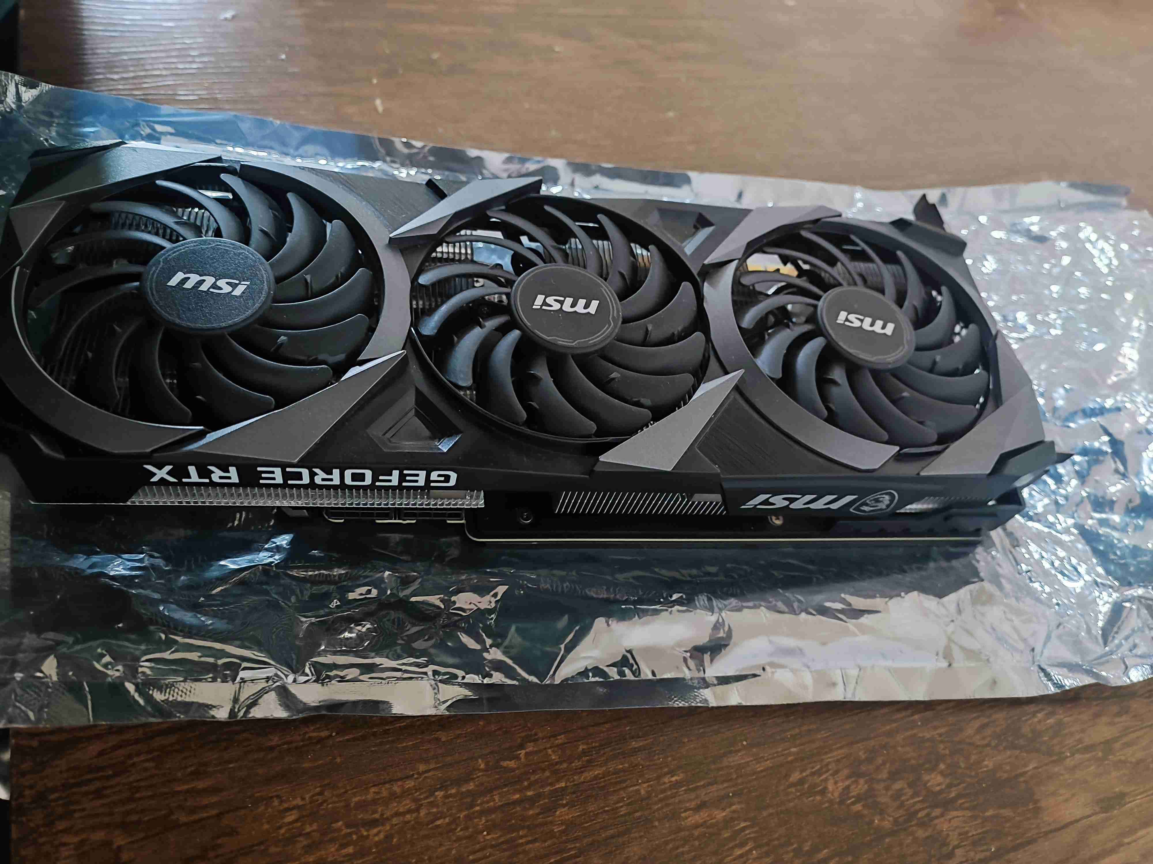 PC Gamer con tarjeta gráfica RTX 3070 8GB - miniatura 4