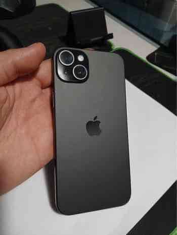 iPhone 15 plus único dueño - 5
