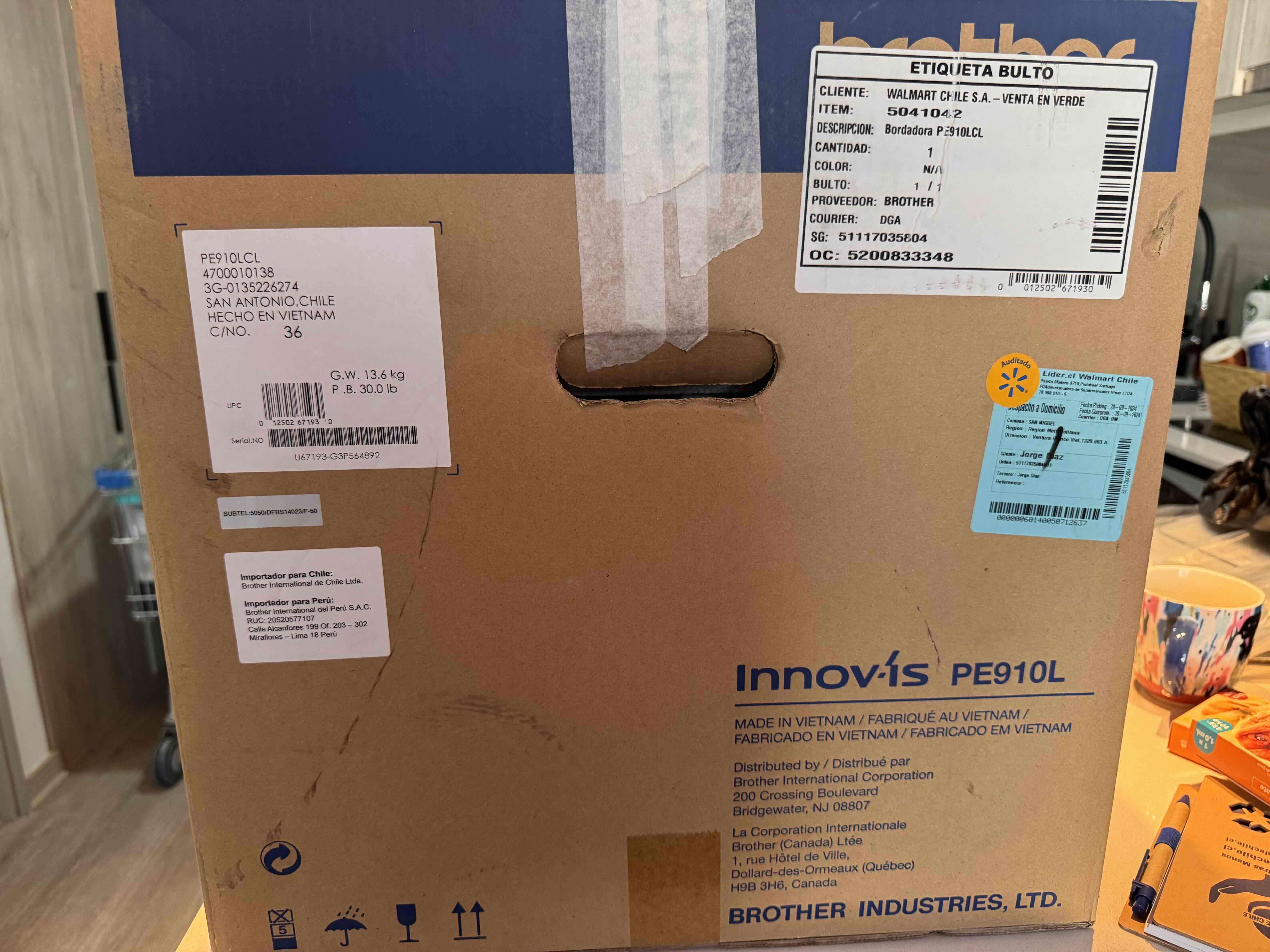 Máquina bordadora Brother Innov-is - miniatura 2