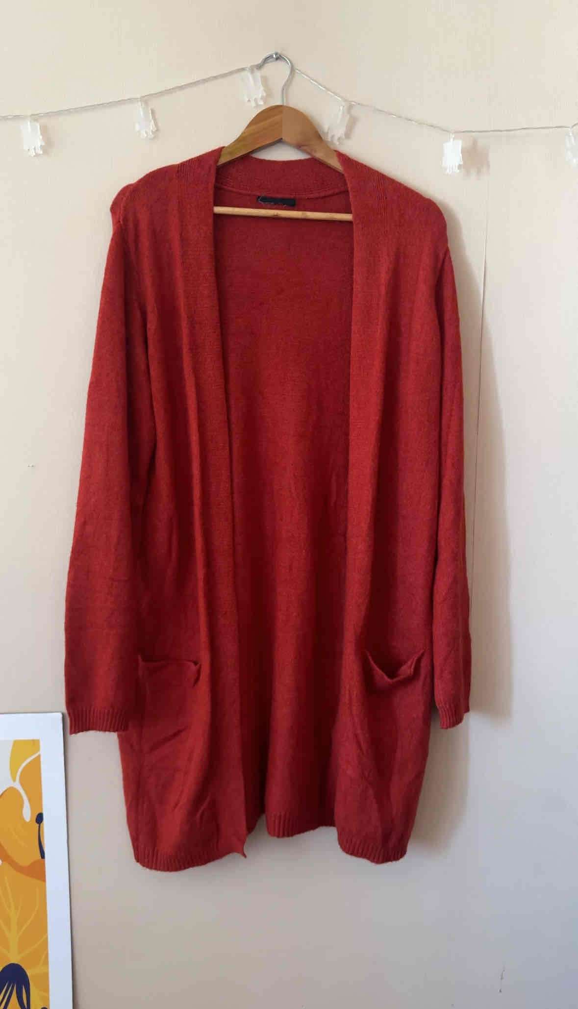 Cárdigan rojo largo - miniatura 2