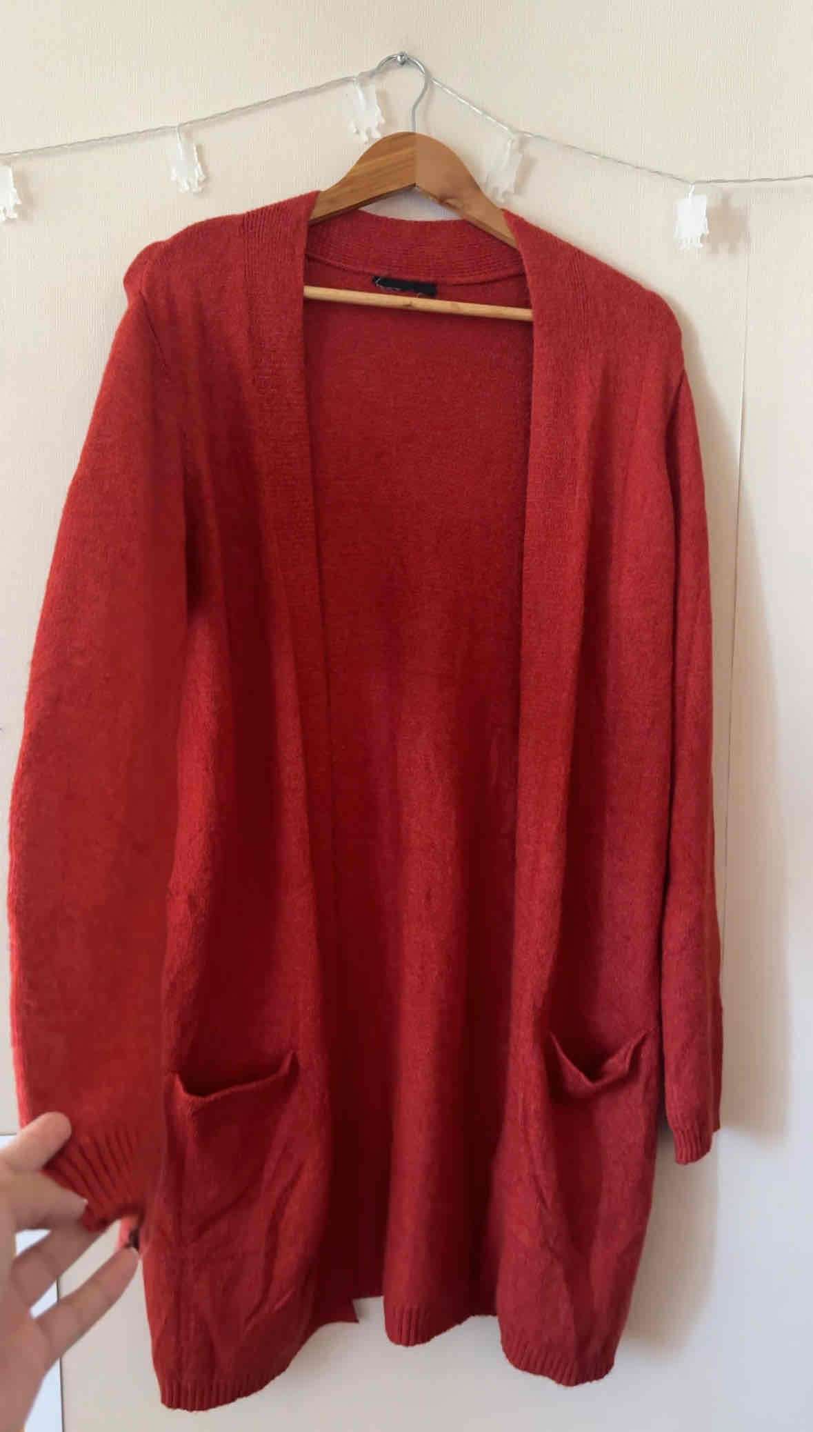 Cárdigan rojo largo - miniatura 3