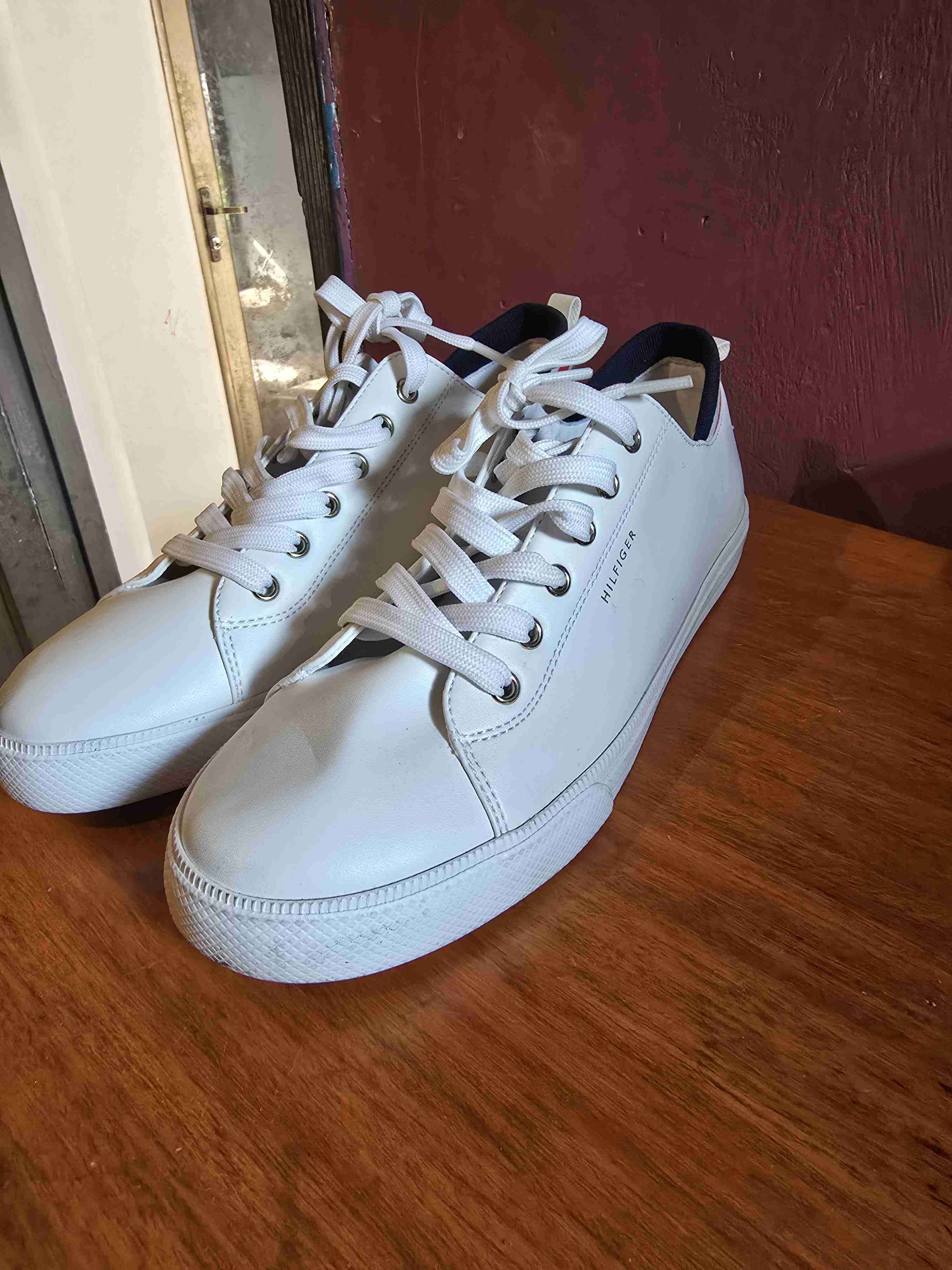 Zapatillas blancas de moda - 2