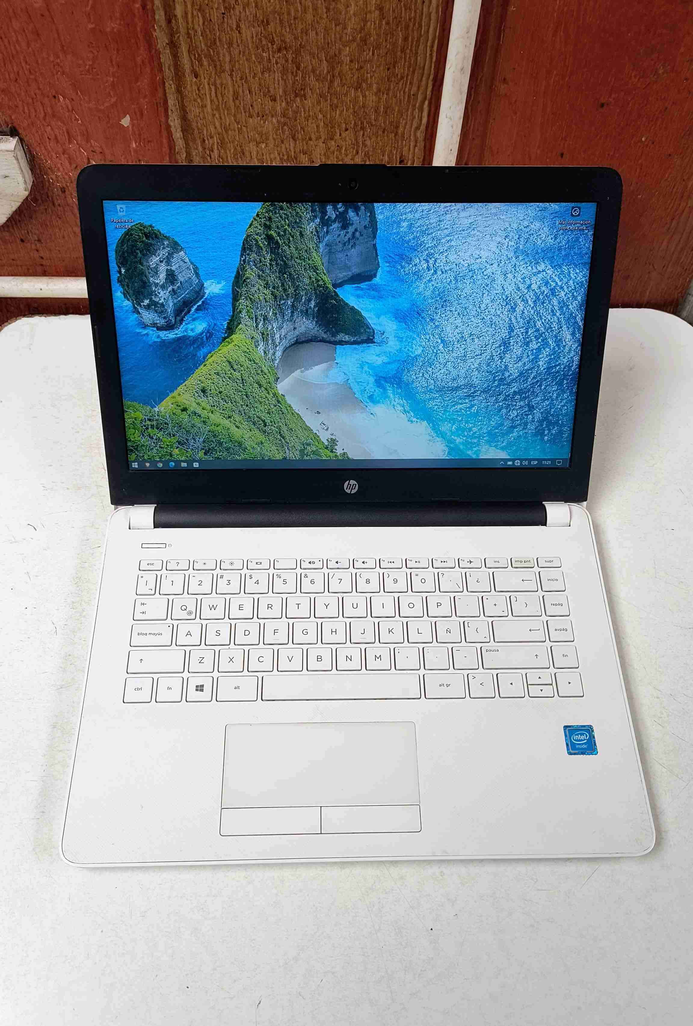 Notebook HP 14-BS007LA - miniatura 2
