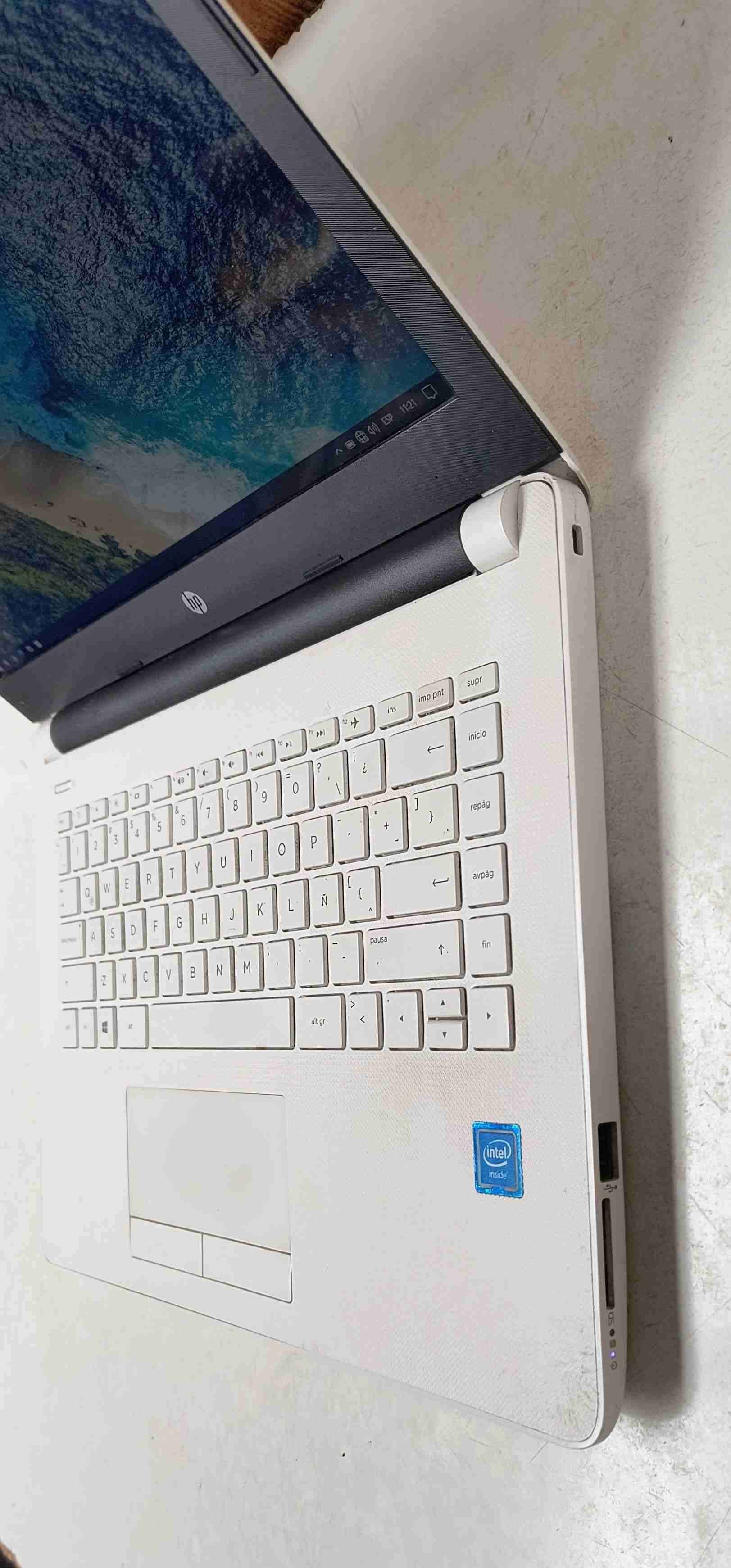 Notebook HP 14-BS007LA - miniatura 3