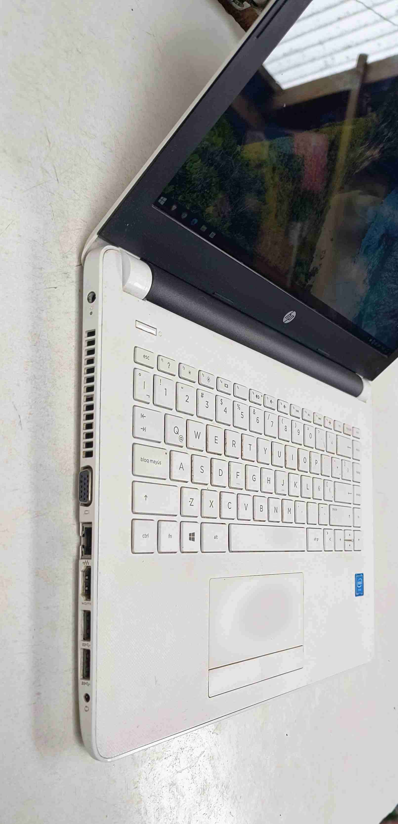 Notebook HP 14-BS007LA - miniatura 4