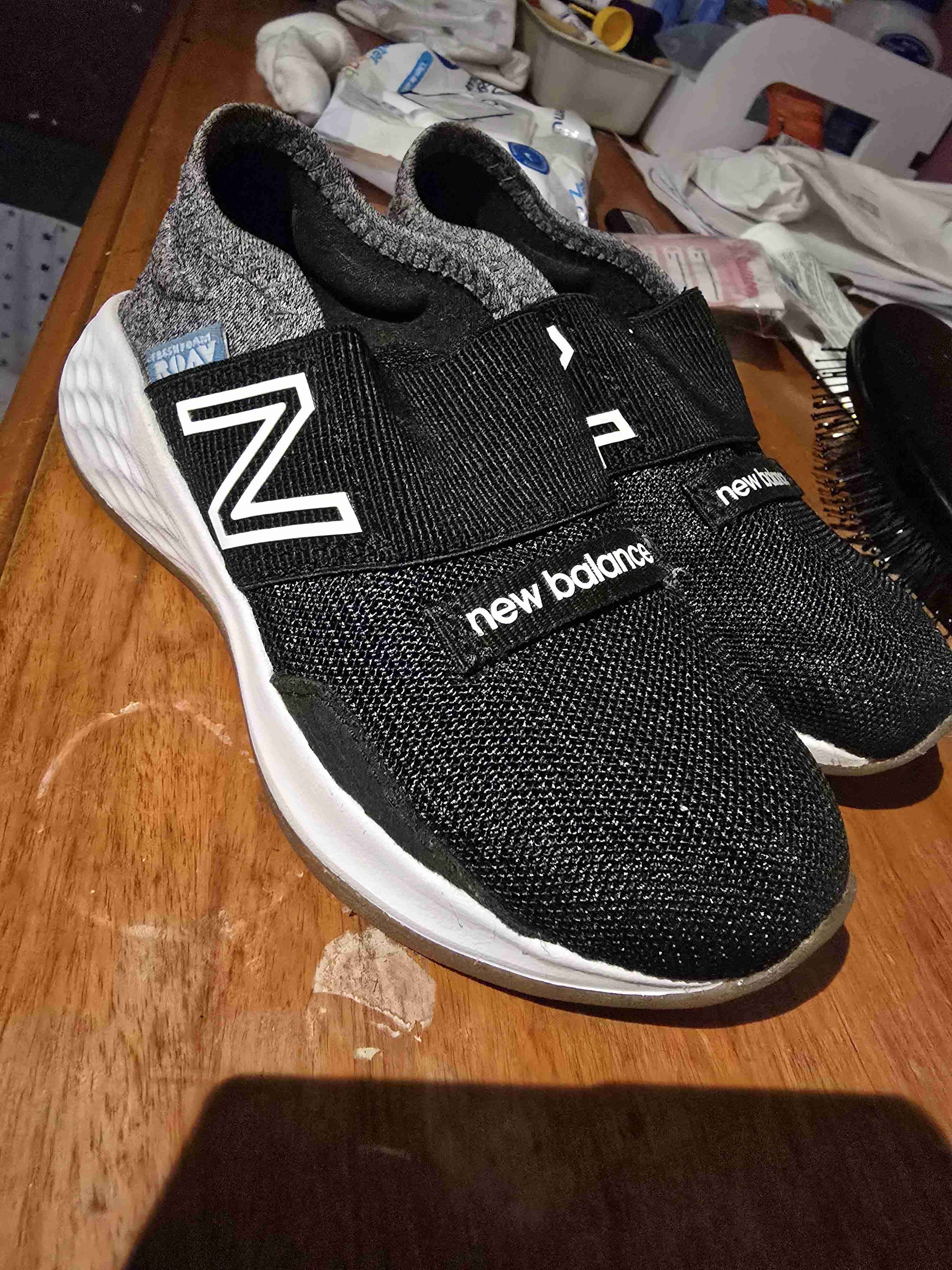 Zapatillas New Balance negro y gris - miniatura 3