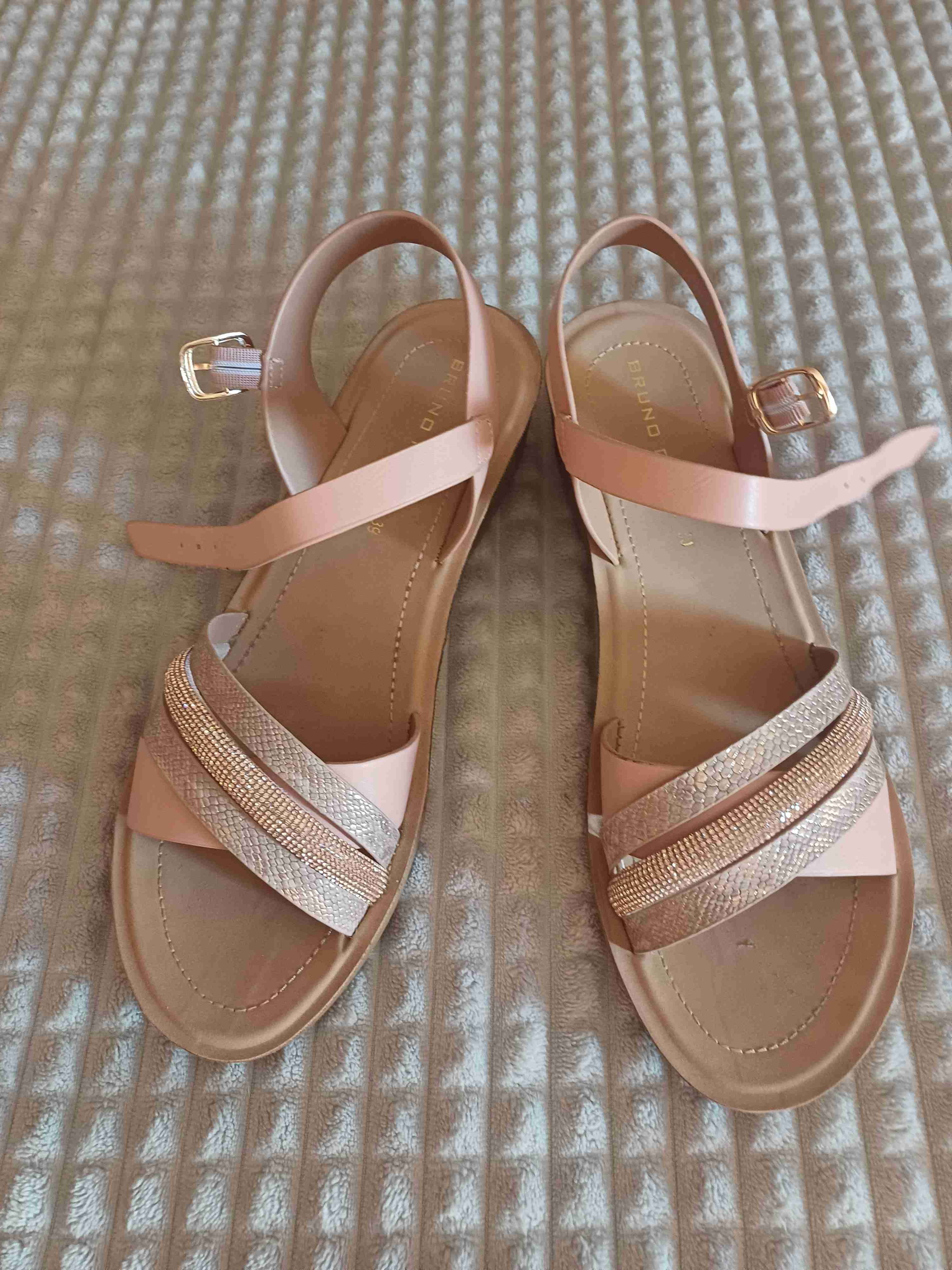 Sandalias nude con detalles brillantes - miniatura 2