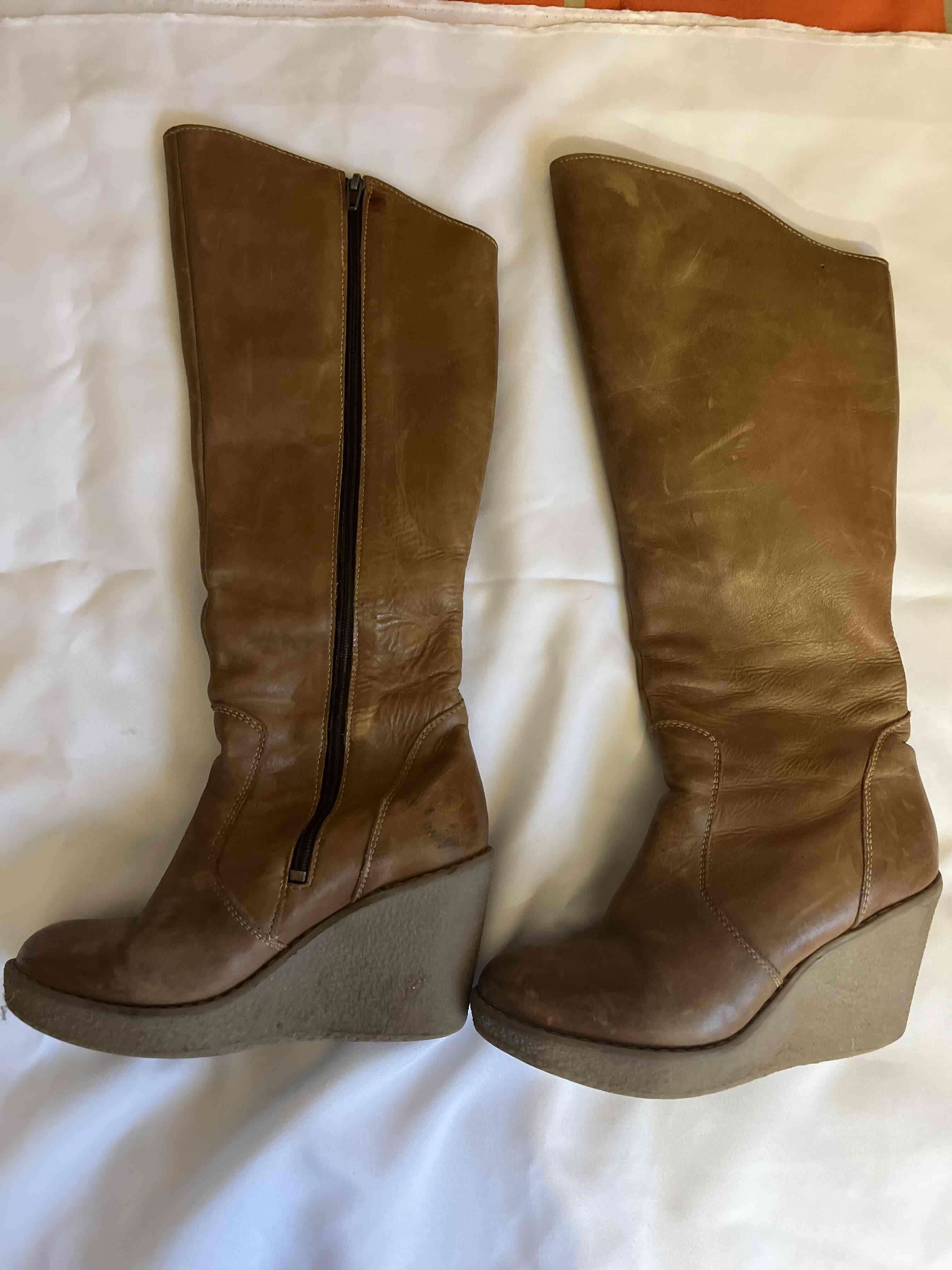 Botas marrones con taco alto - 2